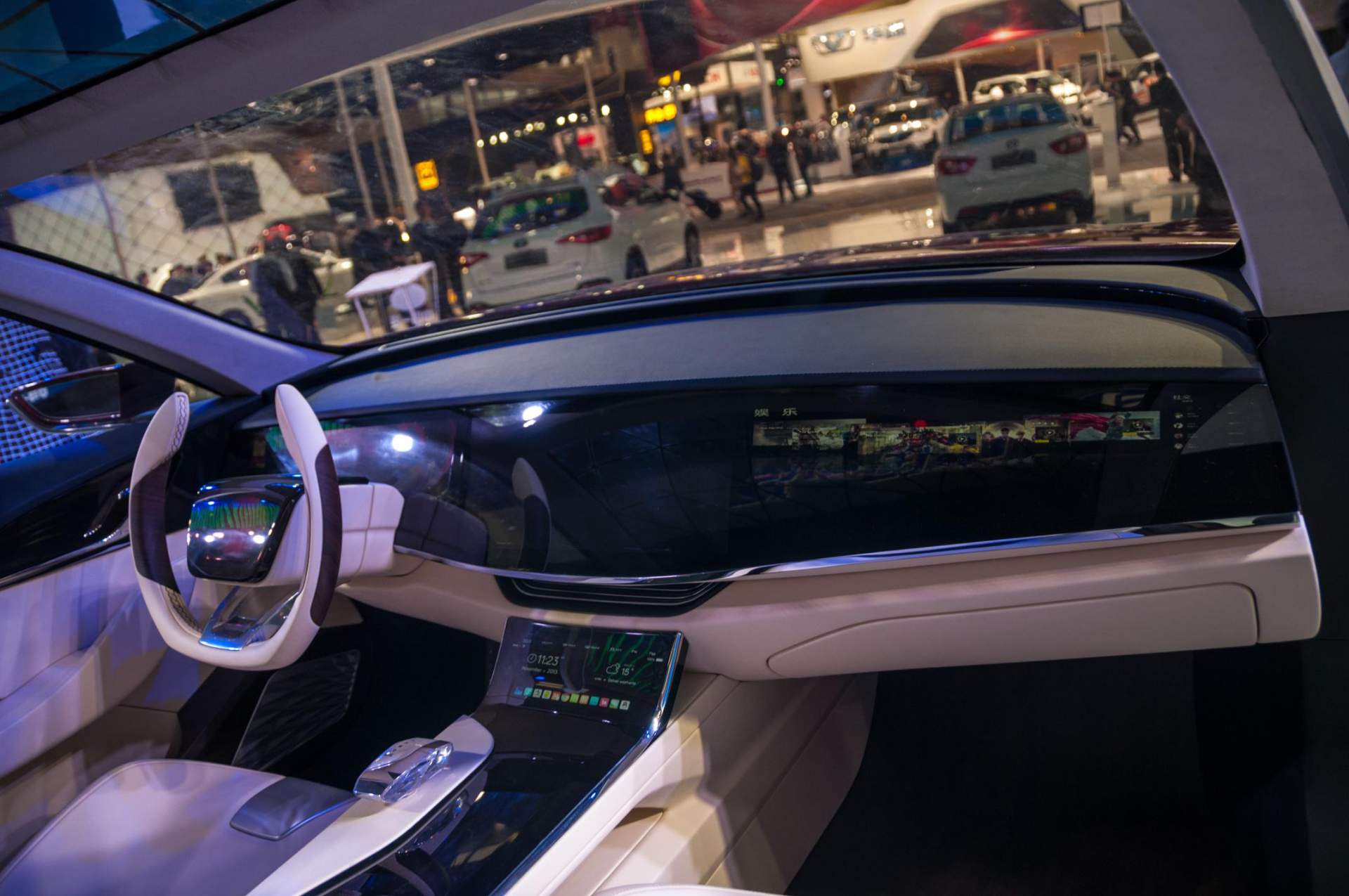 Hongqi-Concept-8-3 Former Rolls-Royce Design Boss Lands Job At China’s Hongqi