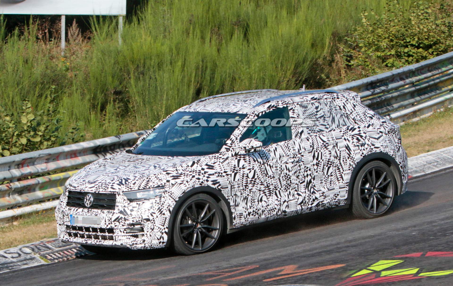 VW-T-Roc-R-spy-shots-19 VW T-Roc R Parades Final Production Body At The Nürburgring