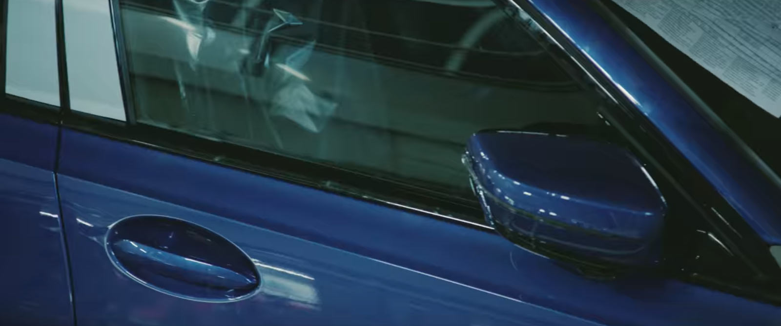 2019-BMW-3-Series-Teaser-3 2019 BMW 3-Series Shows Its New Exterior Styling And High-Tech Interior