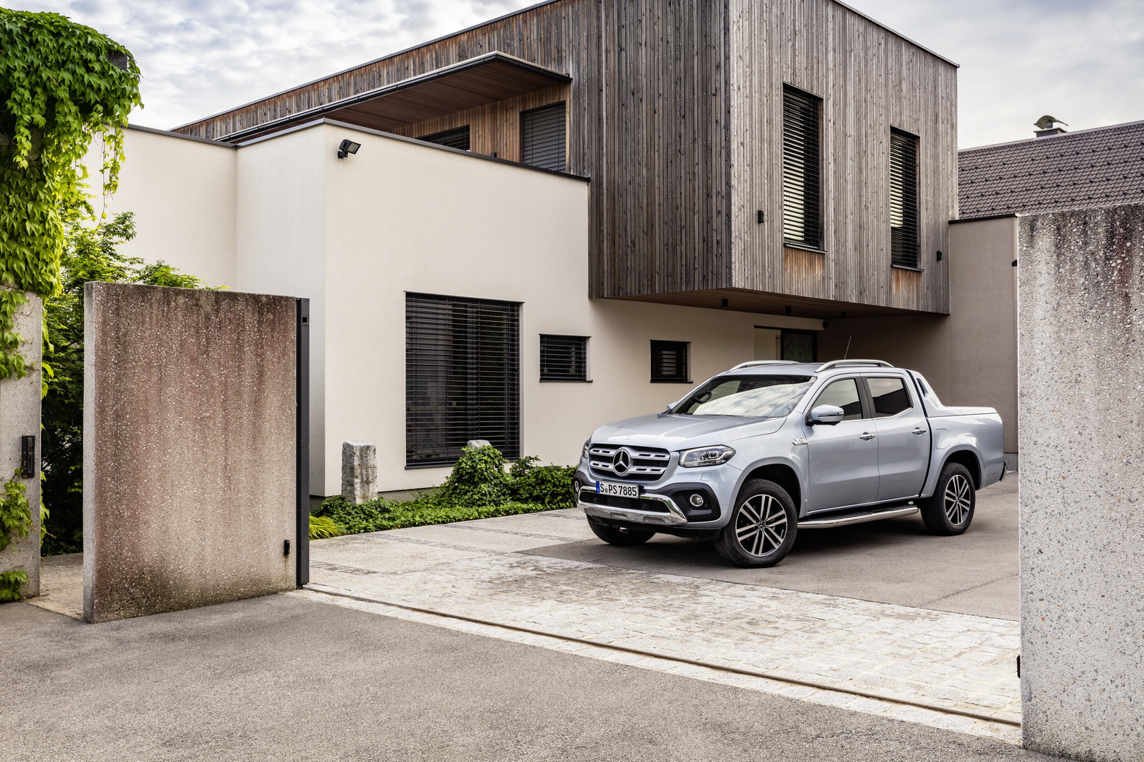 Mercedes-Benz komplettiert sein Pickup-Modellprogramm: Die X-Klasse mit V6-Motor und permanentem Allradantrieb – der Performance-Pickup für den sportlichen Lifestyle
Mercedes-Benz completes its pickup model range: The X-Class with V6 engine and permane Mercedes-AMG X-Class Will Never Happen, Says Performance Brand’s Boss