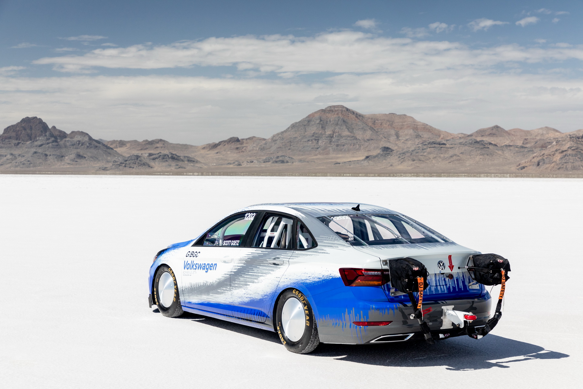 vw-jetta-land-speed-record-salt-flats-23 2019 VW Jetta Breaks SCTA Land Speed Record With 210 MPH Run
