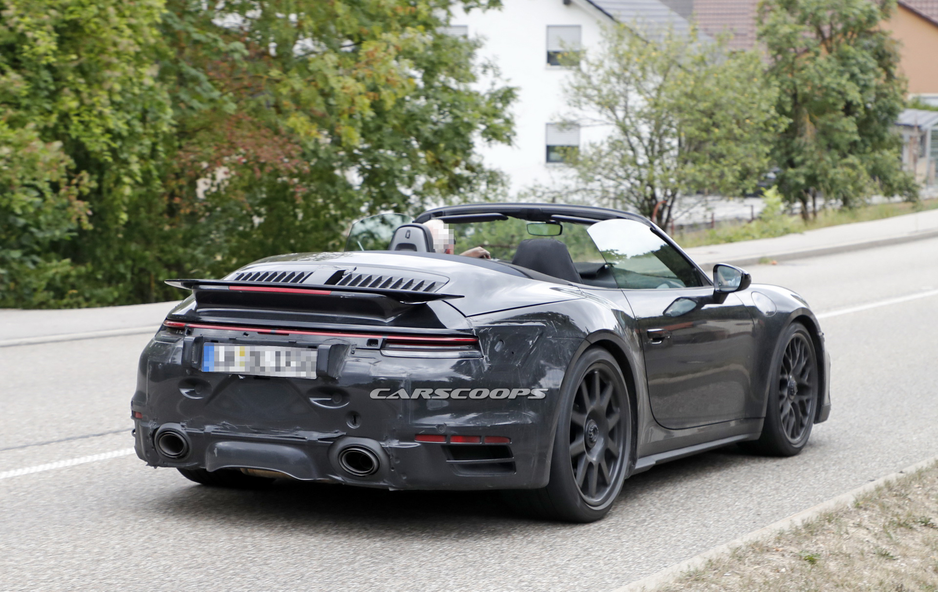porsche-911-turbo-cabrio-top-down-spy-10 2020 Porsche 911 Turbo Cabrio Kisses Summer Goodbye With Top Down