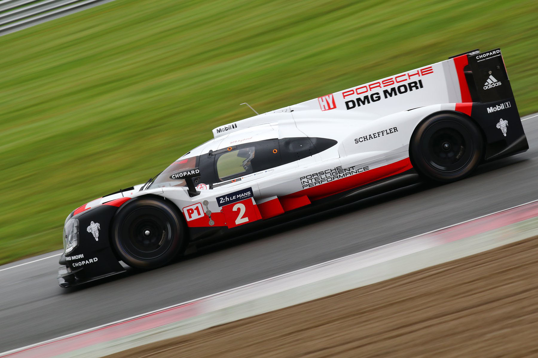 porsche-919-evo-brands-hatch-03 Porsche 919 Evo Narrowly Missed Breaking The Brands Hatch Lap Record