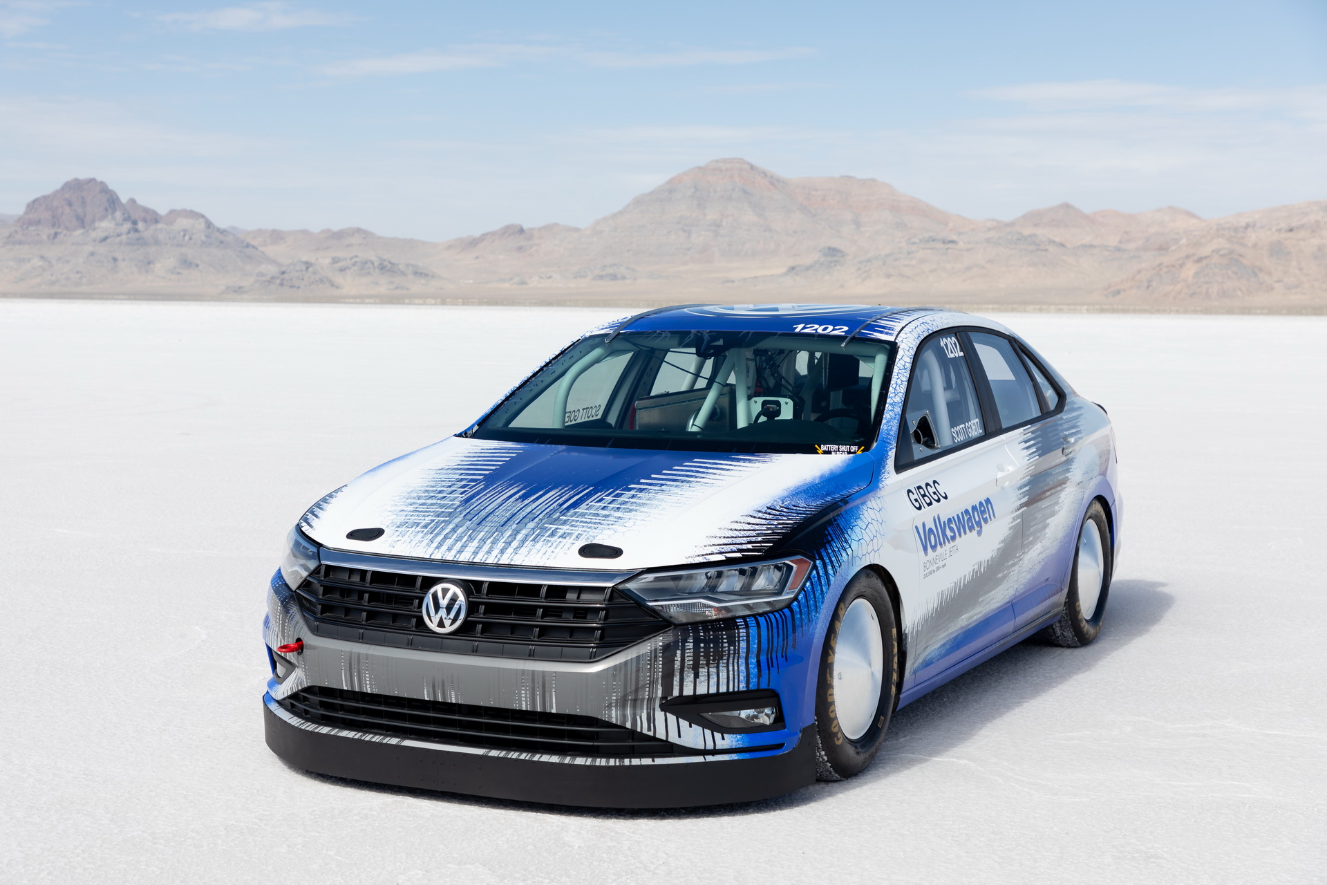 vw-jetta-land-speed-record-salt-flats-11 2019 VW Jetta Breaks SCTA Land Speed Record With 210 MPH Run