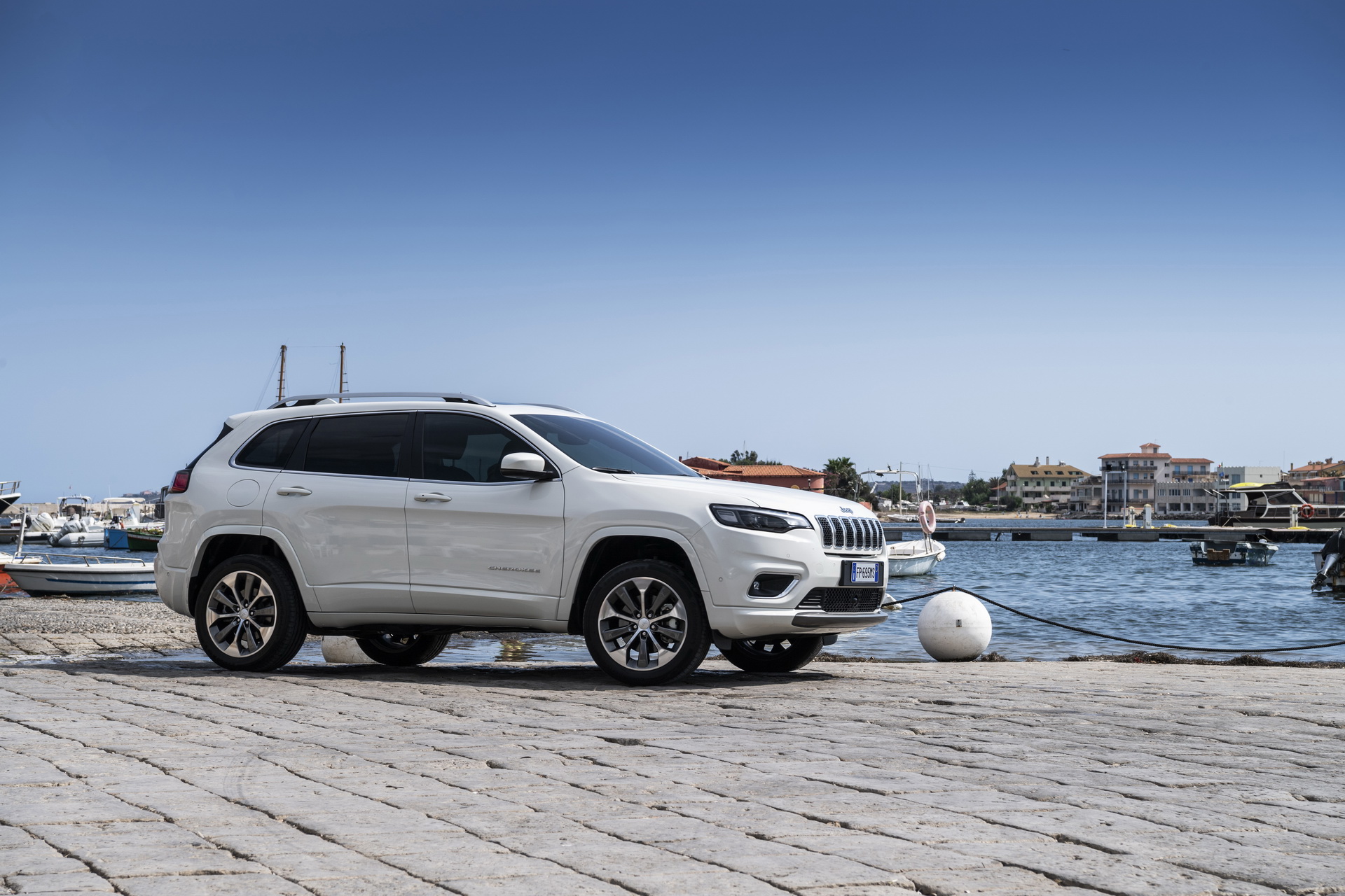 New Jeep Cherokee 2019-3 Europe’s 2019 Jeep Cherokee Gains New 150 PS 2.2L Diesel