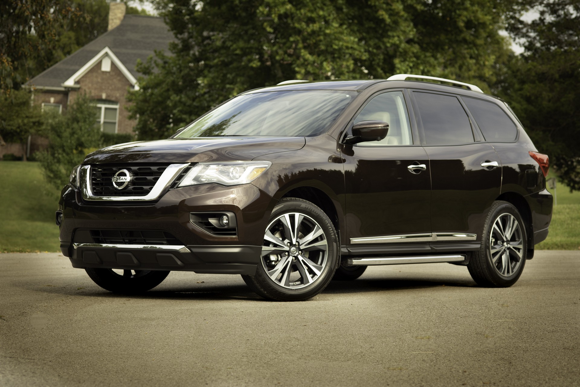 2019-Nissan-Pathfinder-11 2019 Nissan Pathfinder Arrives With Newly Standard Driver Assistance Systems