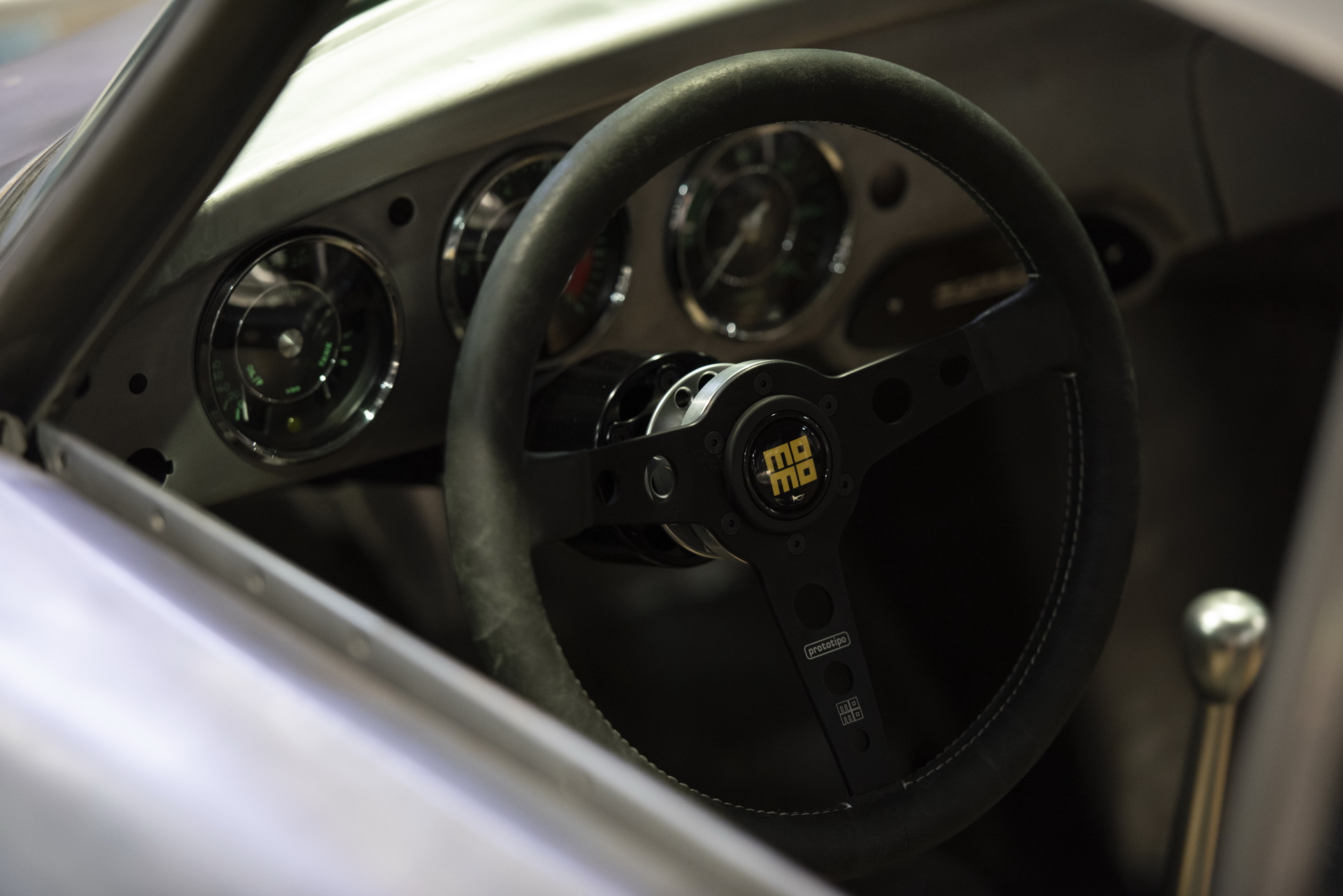 MOMO-356-RSR-02 Momo 356 RSR Outlaw Wants To Become The Ultimate Porsche 356