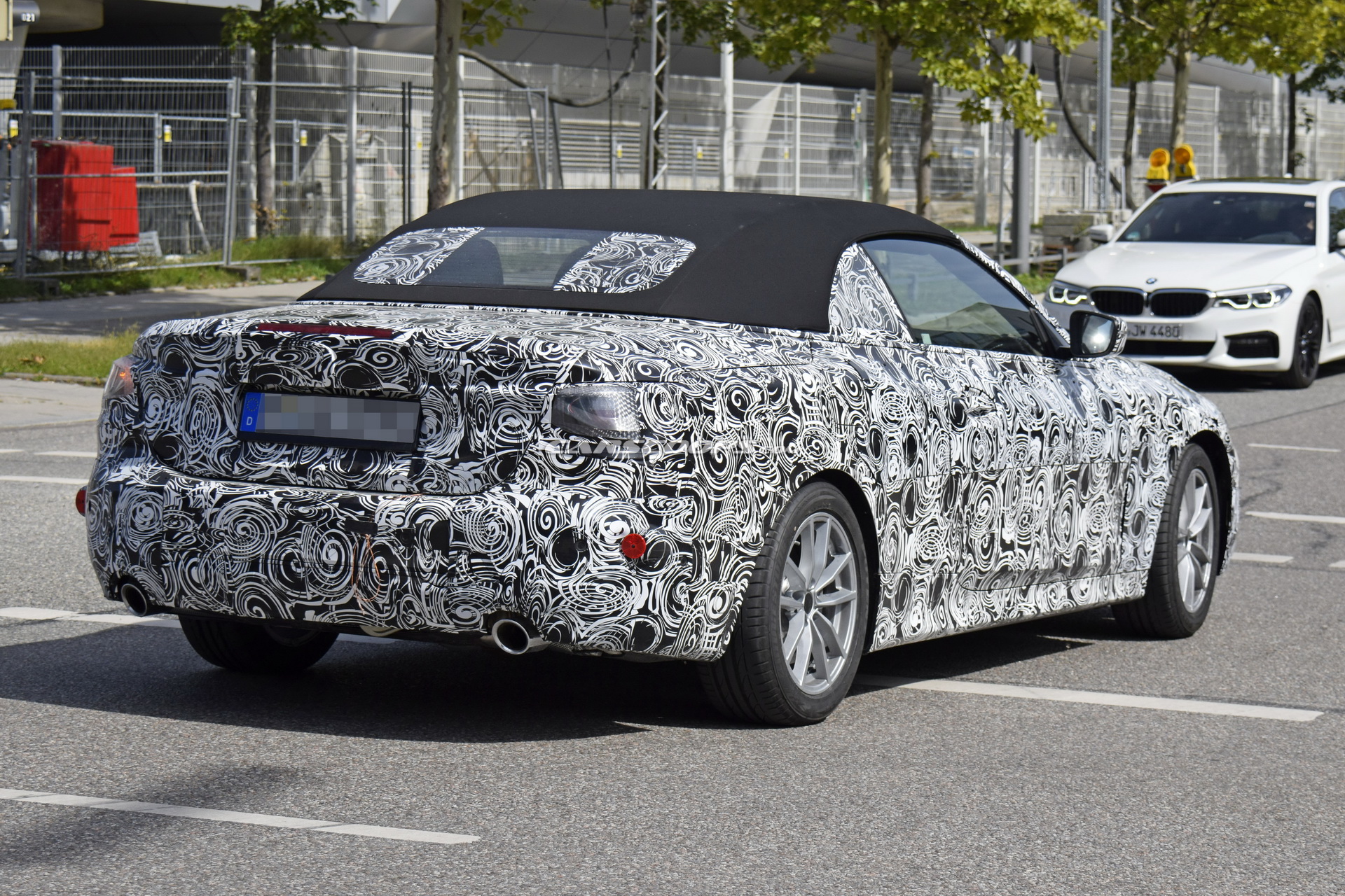 2020-BMW-4-Series-Cabrio-11 2020 BMW 4-Series Cabriolet Goes Back To A Traditional Soft Top