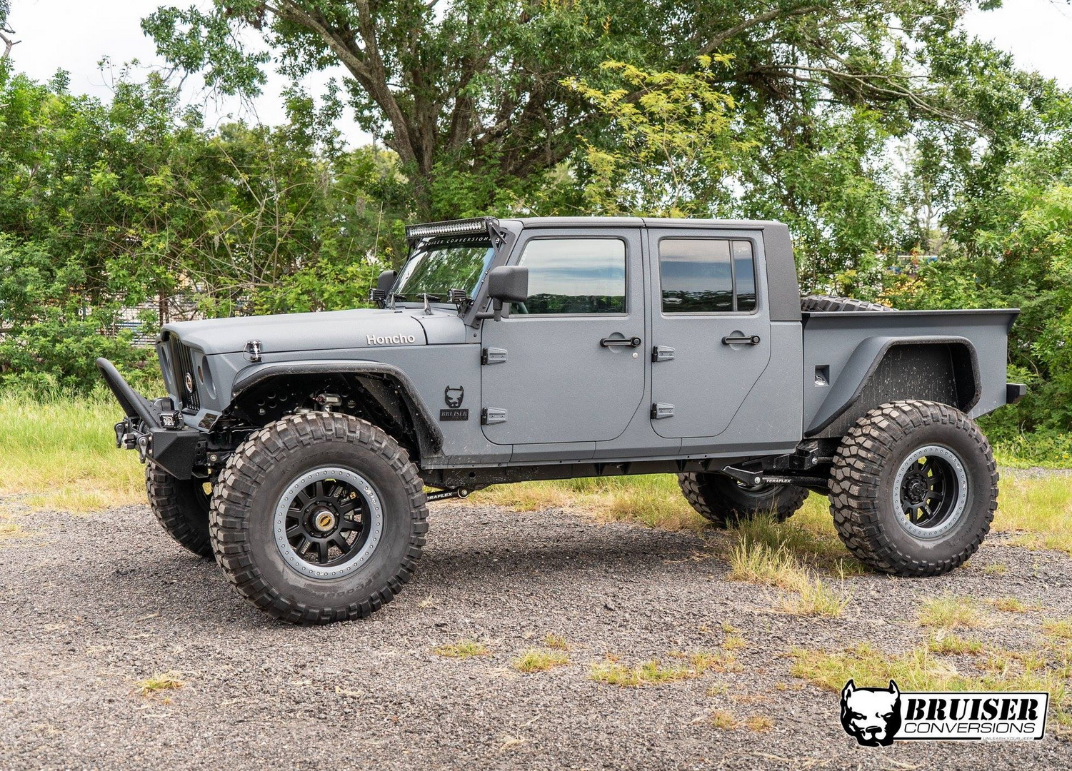 jeep-wrangler-honcho-bruiser-conversions-3 Bruiser Honcho Is One Hardcore Jeep Wrangler That Ain’t Afraid Of Anything