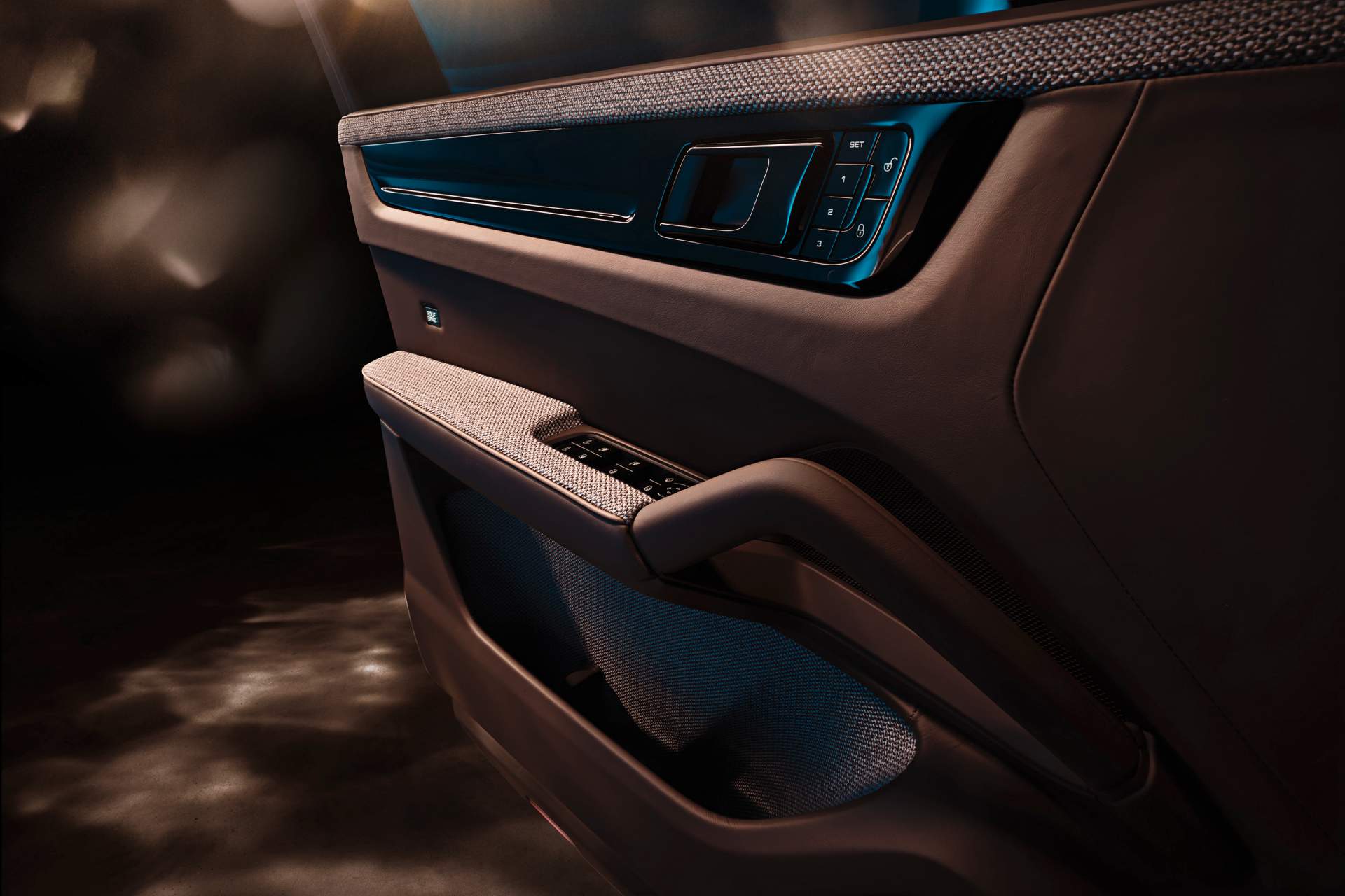 Porsche-Cayenne-by-Techart-5 TechArt’s 640PS Porsche Cayenne Turbo Is Wild On The Outside, Cozy Inside