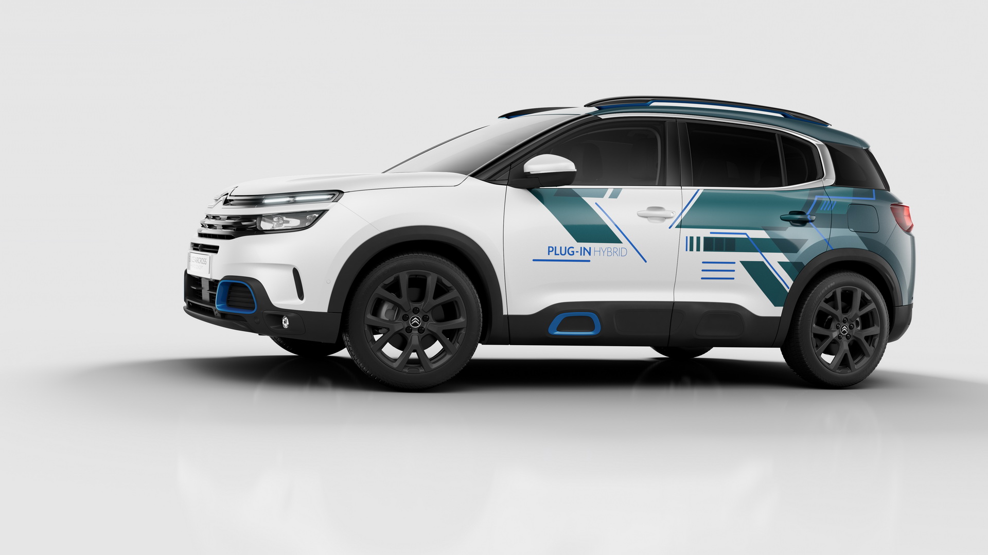 Citroen-C5-Aircross-PHEV-02 Citroen C5 Aircross Plug-In Hybrid Concept To Lead Brand’s Paris Show Display