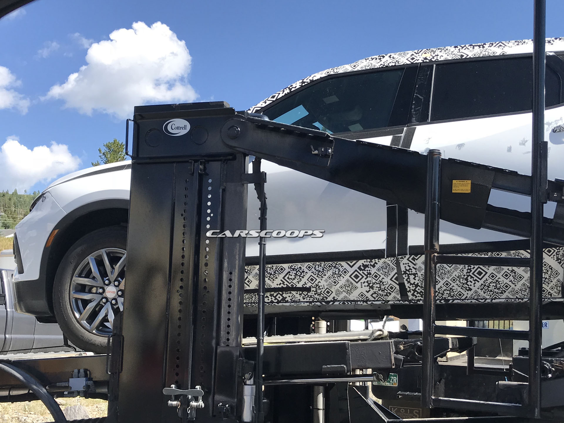 chevy-blazer-uspy-13 Camaro, Blazer And Corvette ZR1 Are The Sharp End Of Chevy’s Lineup