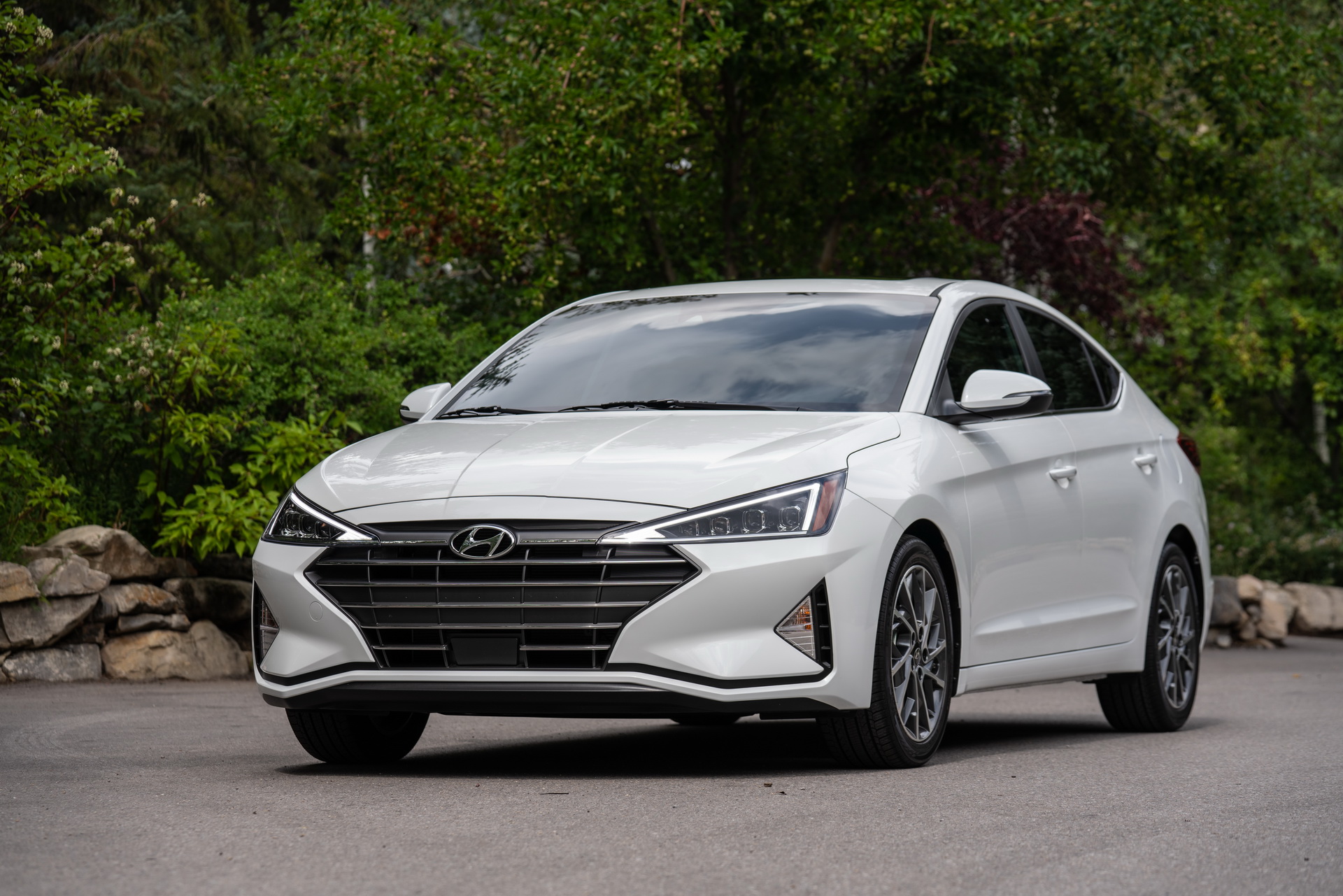 2019-Hyundai-Elantra-06 Updated 2019 Hyundai Elantra Goes On Sale, Priced From $17,985