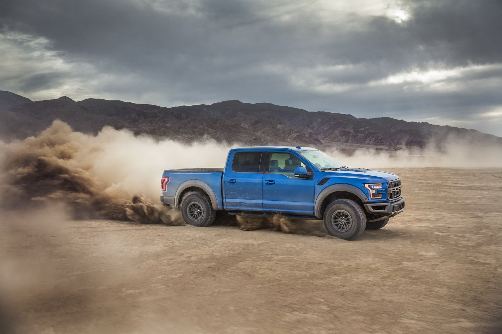 2019-ford-f-150-raptor-4 Luxury Car Owners Ditch Sedans For Expensive Full-Size Pickup Trucks