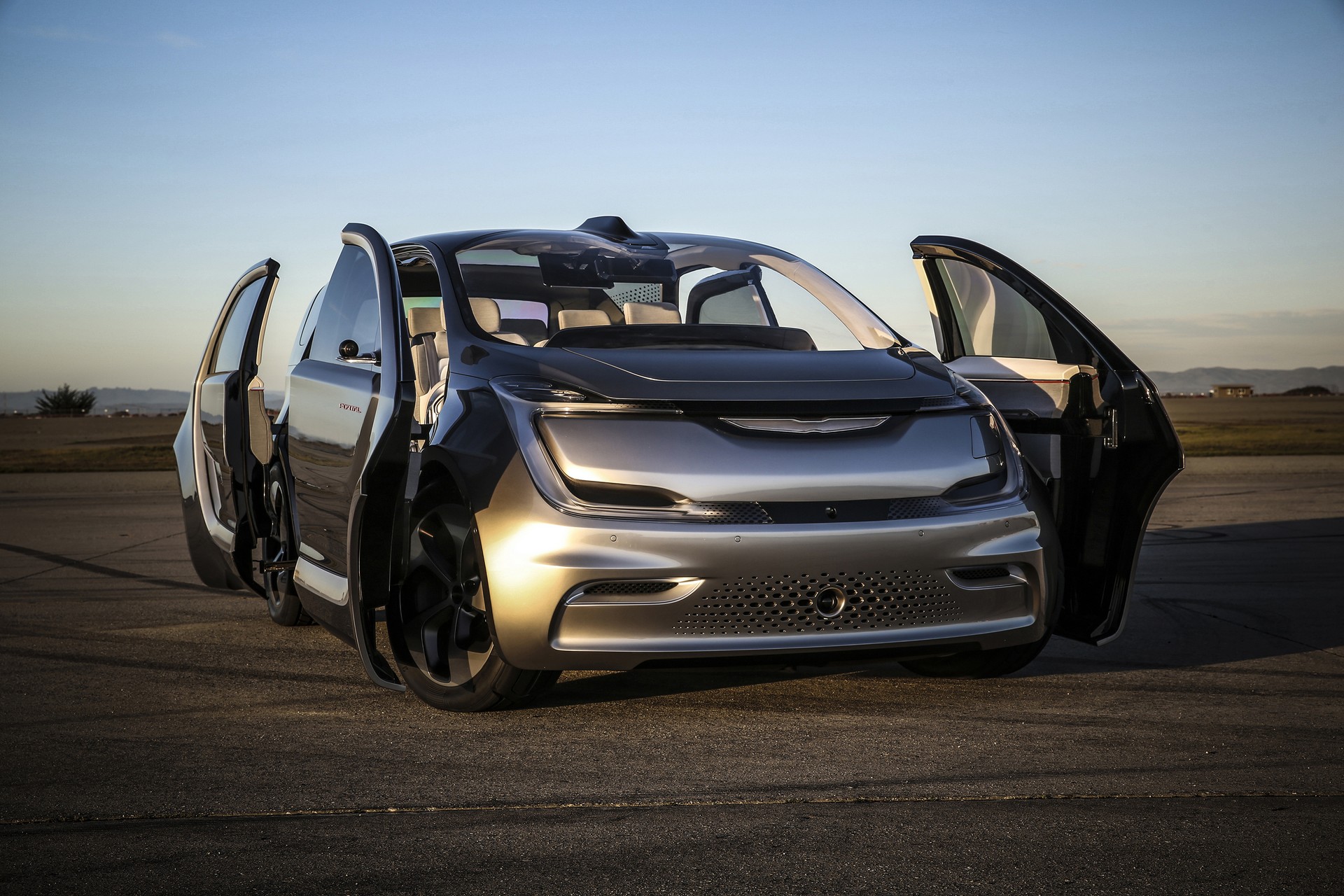 Chrysler Portal Concept-7 Chrysler Portal Concept Reportedly Going Into Production In 2020