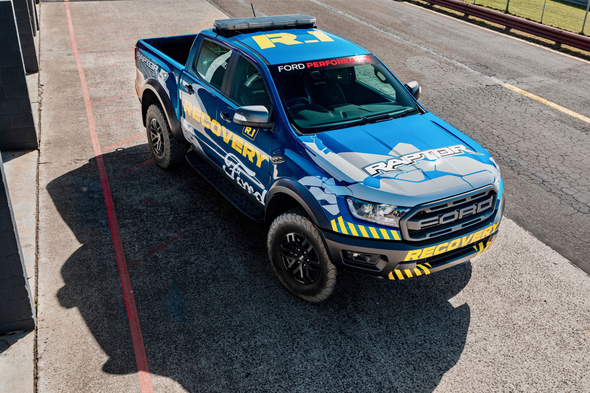 Ford Performance Ranger Raptor Supercars Recovery Vehicle Hero copy Ford Ranger Raptor Is Supercars Championship’s Official Recovery Vehicle