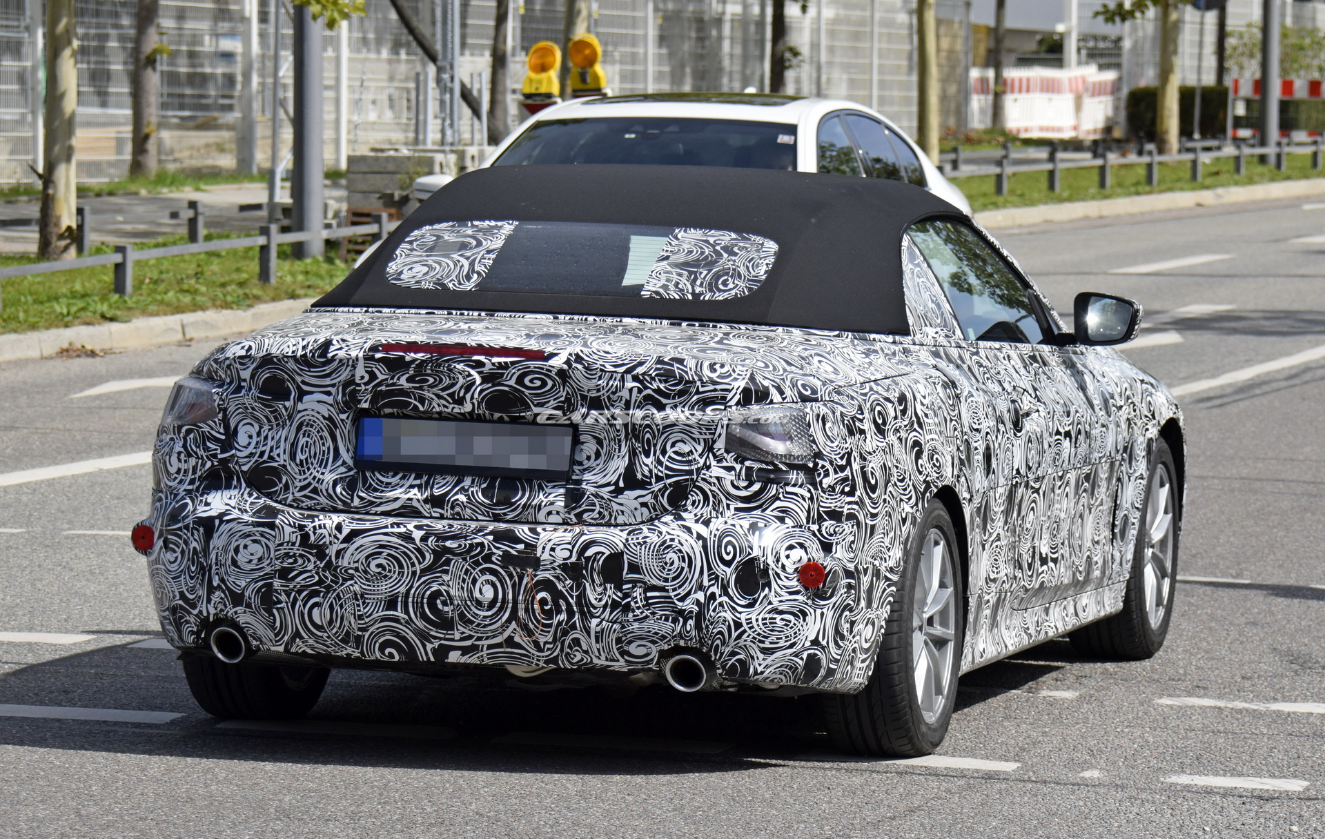 2020-BMW-4-Series-Cabrio-12 2020 BMW 4-Series Cabriolet Goes Back To A Traditional Soft Top