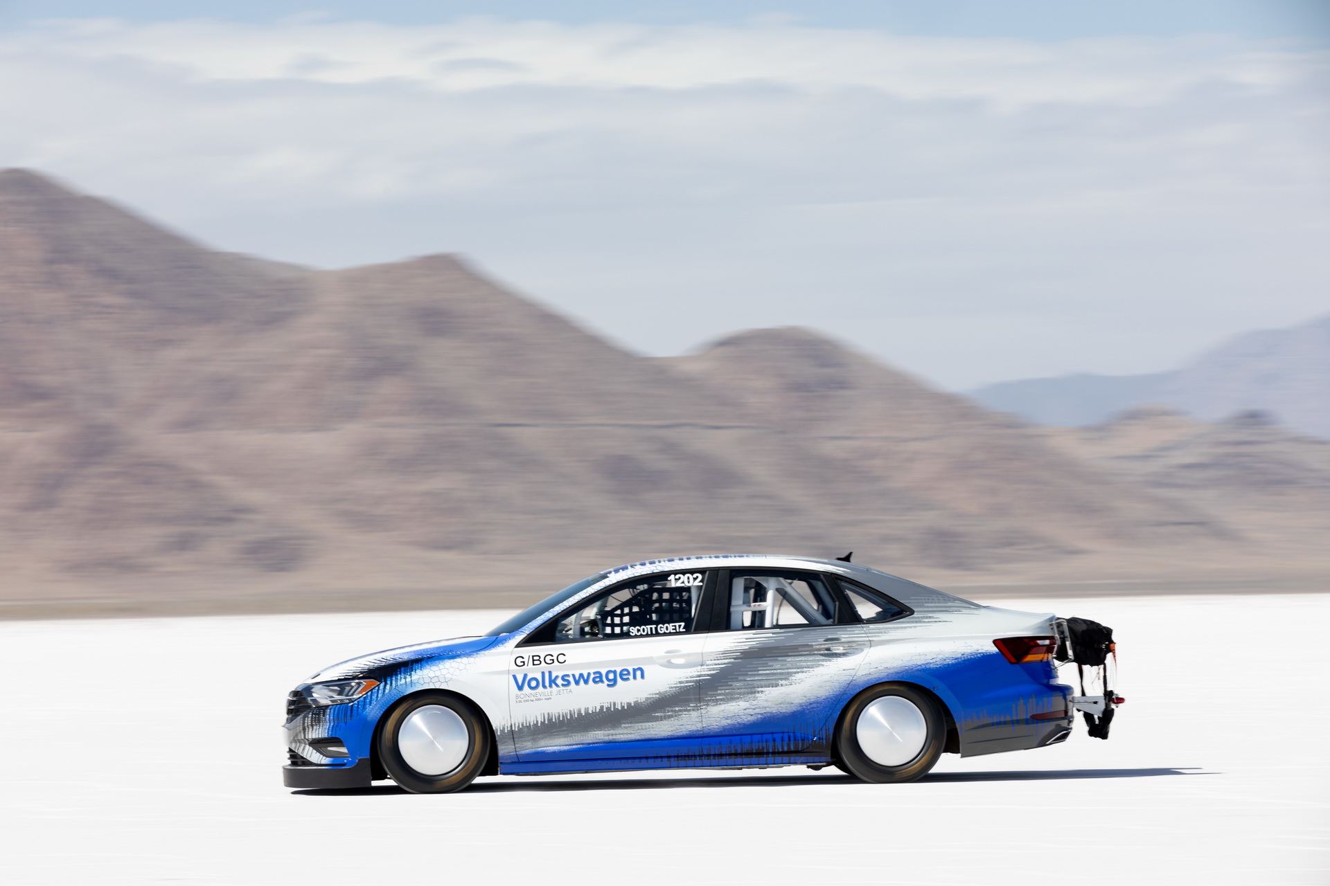 vw-jetta-land-speed-record-salt-flats-32 2019 VW Jetta Breaks SCTA Land Speed Record With 210 MPH Run