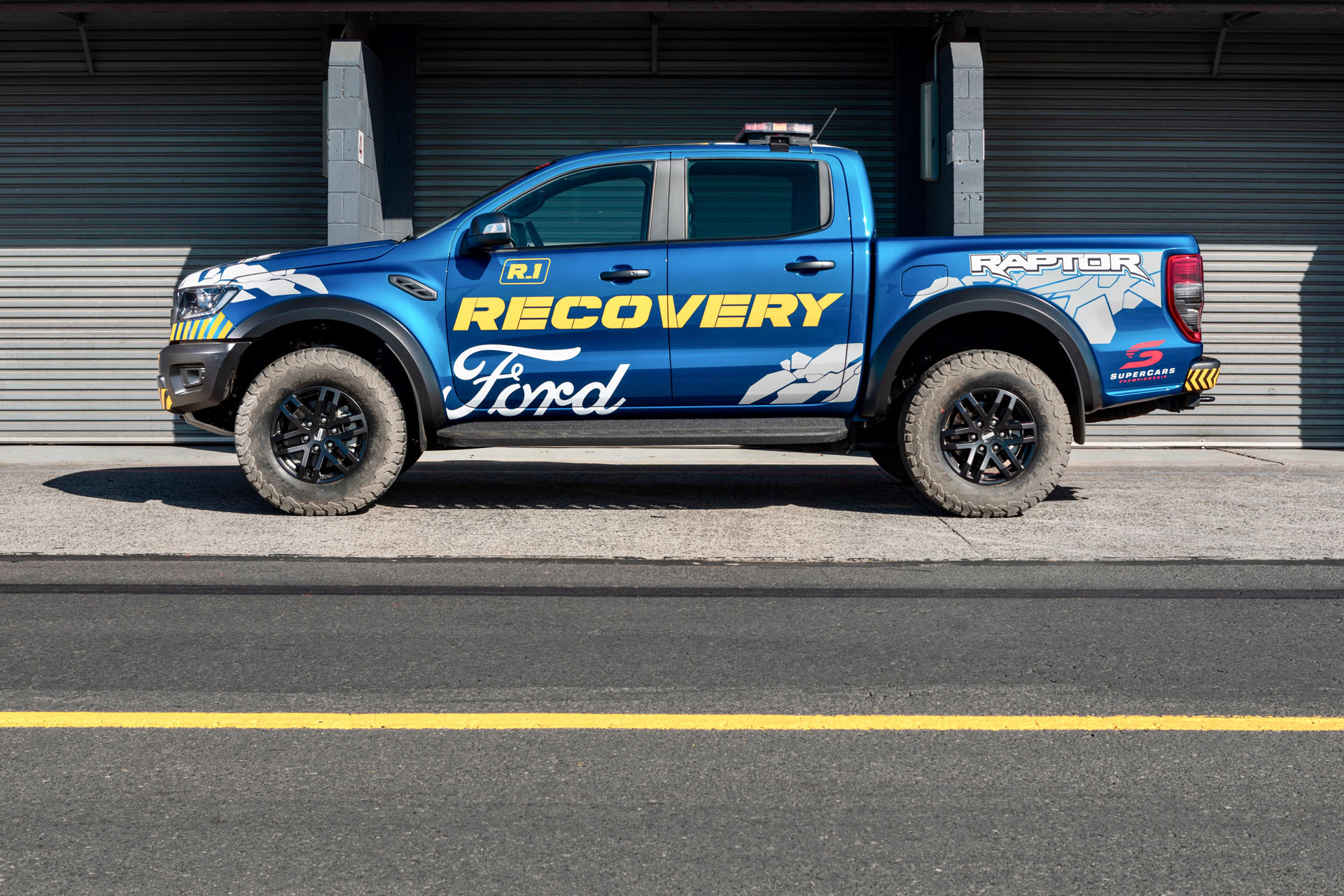 Ford Performance Ranger Raptor Supercars Recovery Vehicle profile copy Ford Ranger Raptor Is Supercars Championship’s Official Recovery Vehicle
