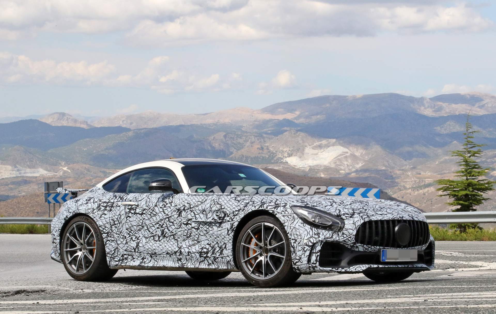 Mercedes-AMG-GT-R-prototype-spy-shots-12 Louder Mercedes-AMG GT R Prototype Spied With New Exhausts, What Is It?