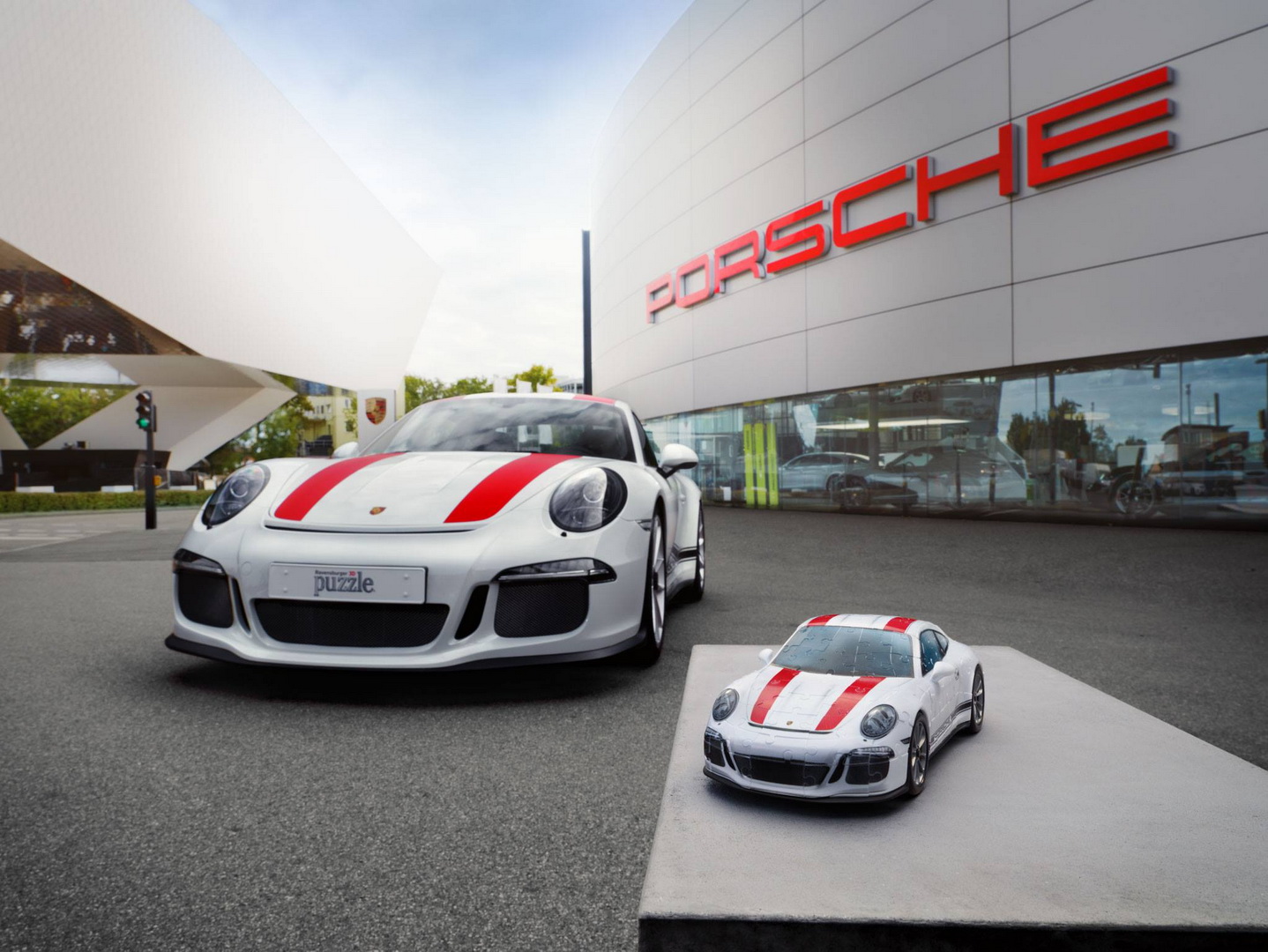 porsche-911-r-scale-model-4 The Porsche 911 R Is Back In Production, And It Will Cost You Just $60 (You Wish…)