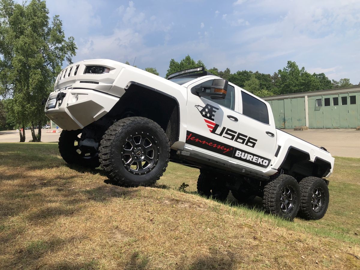 Bureko-6x6-based-on-Chevrolet-Silverado-12 Chevy Silverado Goes To Czech Republic, Returns As The Brutal Bureko 6×6