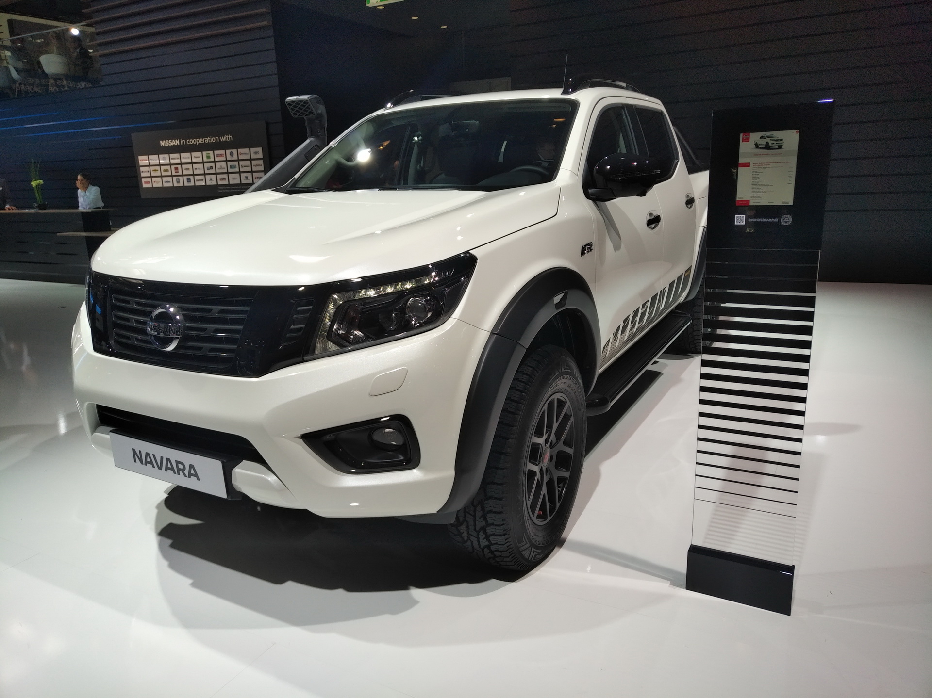 nissan-navara-nguard-hannover-livepics-15 Nissan Navara N-Guard Touches Down In Hannover Wearing AT32 Conversion Kit