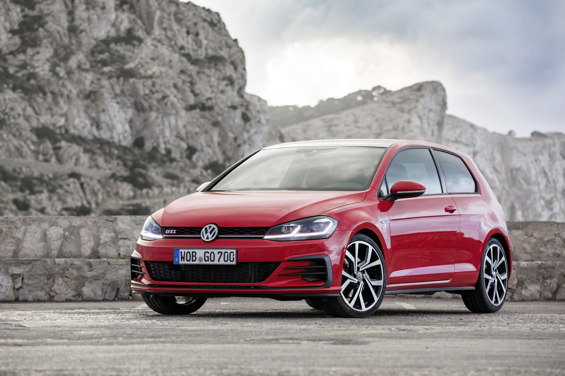 VW-Golf-GTI-Rabbit-Edition-2 VW Golf GTI Rabbit Edition Joins The Range For 2019