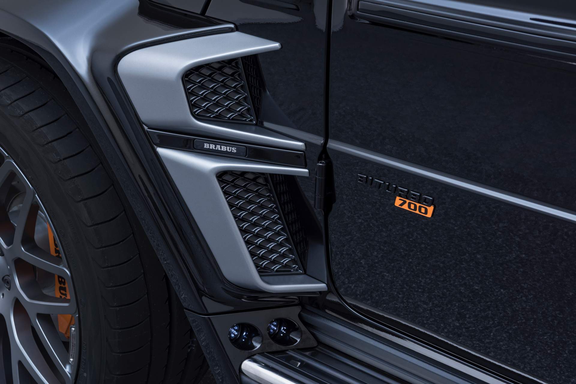 Brabus-700-Widestar-based-on-Mercedes-AMG-G63-21 New Brabus 700 Widestar Is What Stock Mercedes-AMG G63s Dream Of Becoming