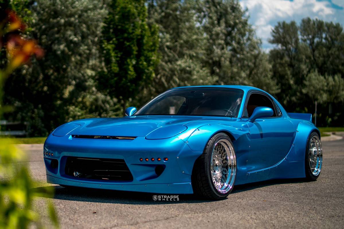 Mazda-RX-7-on-Strasse-Wheels-2 Mazda RX-7 FD Rocks Strasse Wheels And Rocket Bunny Body Kit
