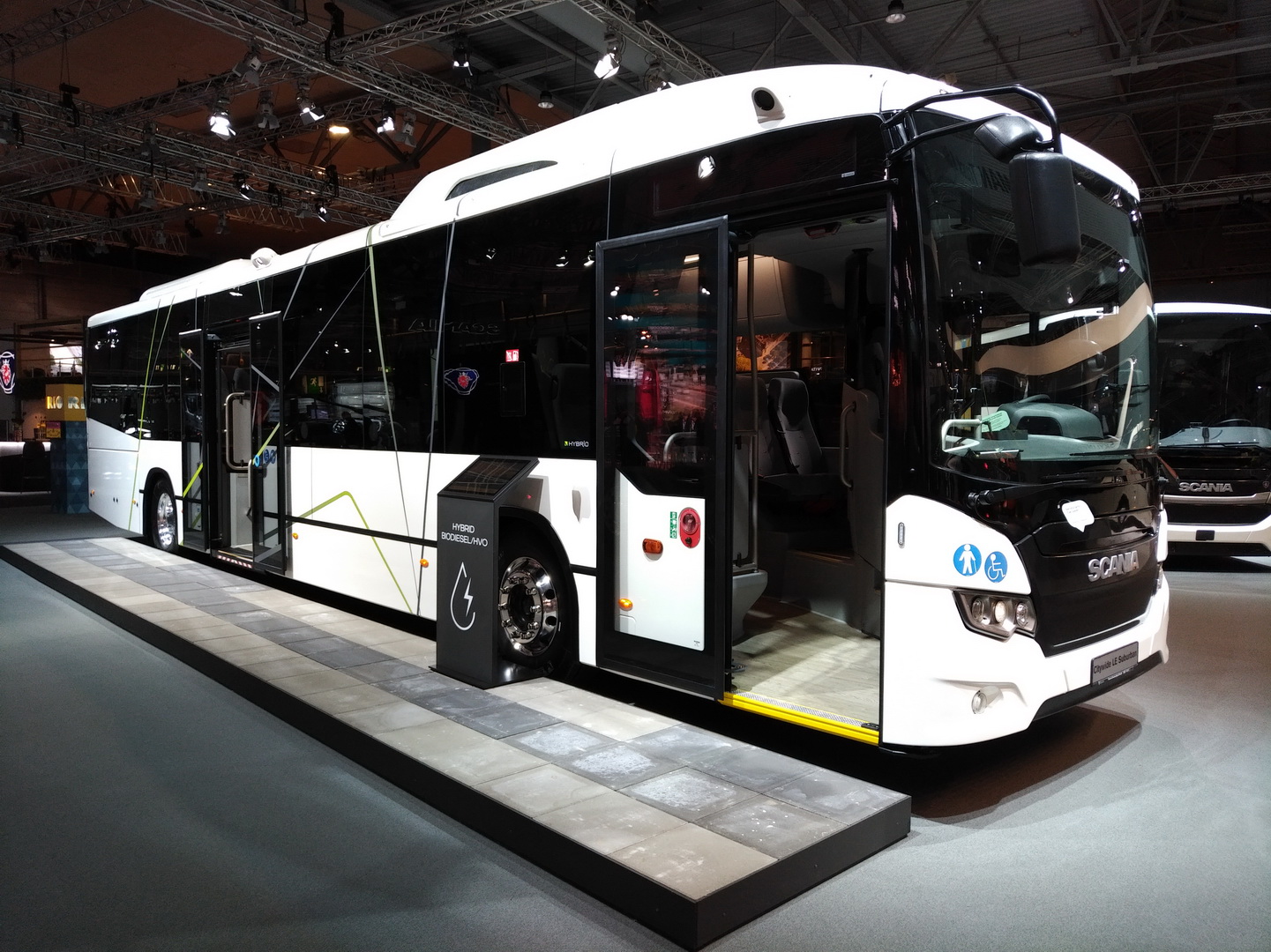 traton-group-2018-iaa-93 VW Truck & Bus Becomes TRATON Group, Wants To Revolutionize Global Transportation