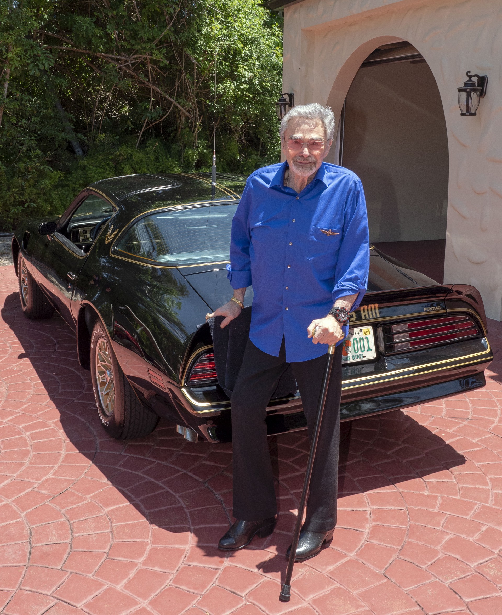 Burt Reynolds Auction-48 Burt Reynolds’ 1978 Pontiac Firebird Trans Am Is Going Up For Auction