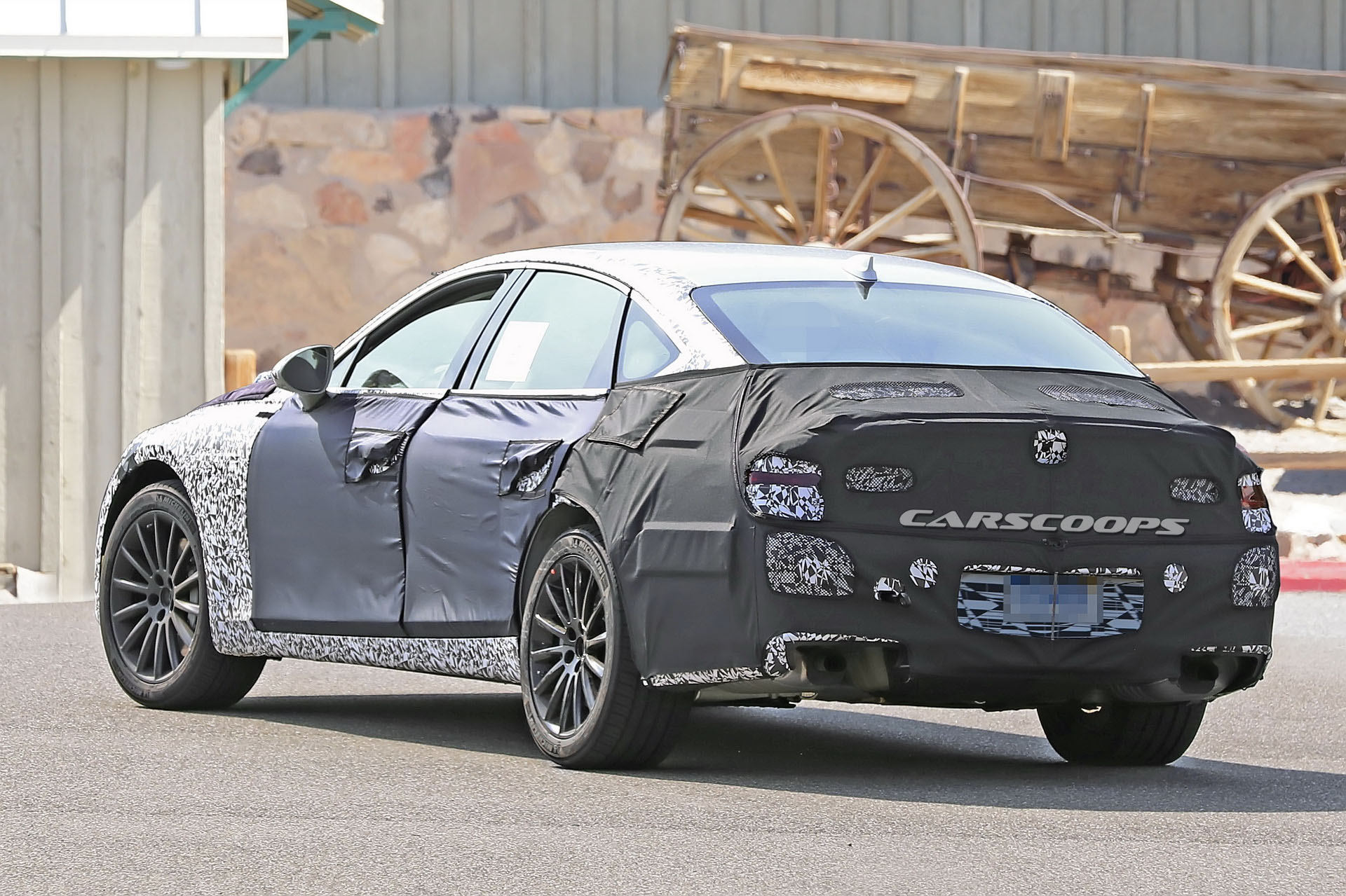 Genesis-G80-Scoop-08 2020 Genesis G80 Shows Off GV80-Inspired Face And Sexy Body