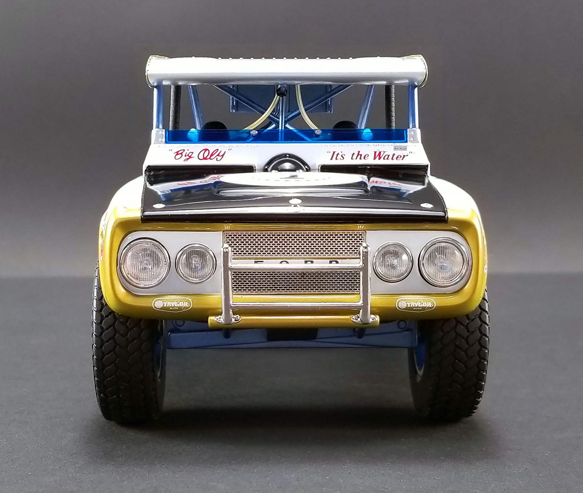 Big-Oly-Bronco-Baja-1000-Champion-diecast-model-1 Legendary Big Oly Bronco Returns As Painstakingly Accurate Scale Model