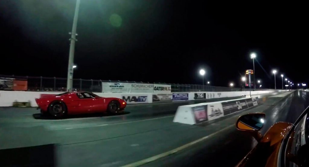  Can A 1,000 HP Ford GT Beat The McLaren 720S In A Straight Line?