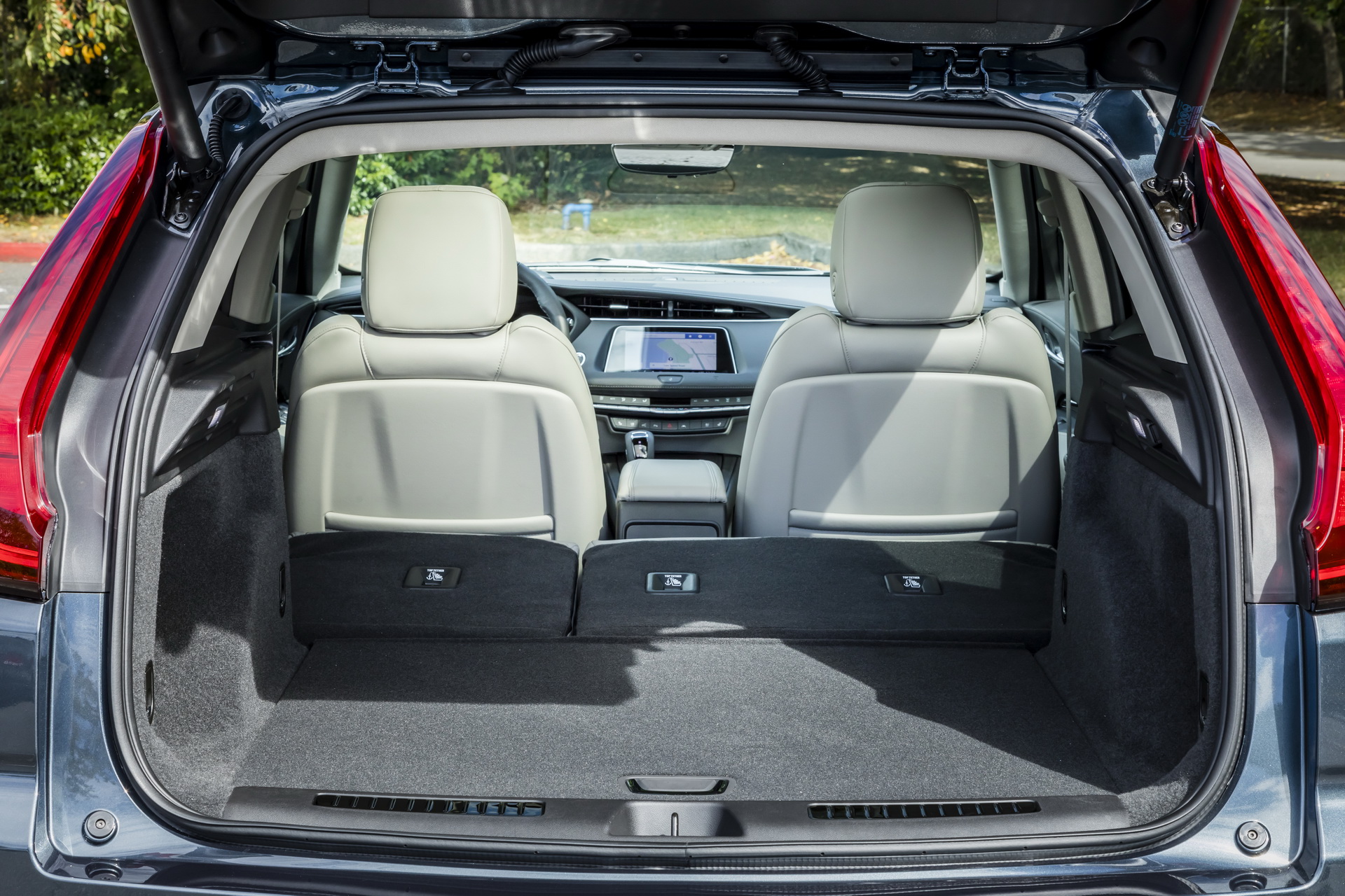 2019-Cadillac-XT4-017 Cadillac Puts Diesel Engine Development On Hold, Will Focus On Electrification