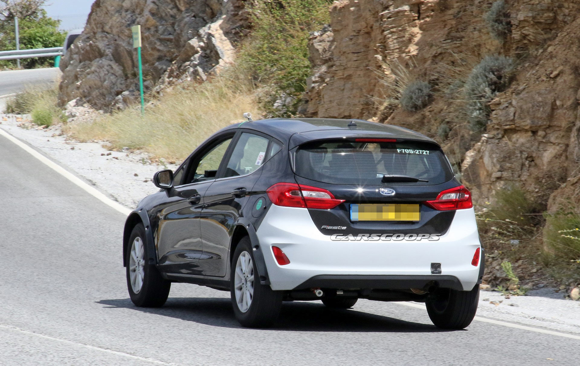 Ford-B-SUV-Spy-12 Ford B-Segment Crossover Spied, Could Be The New EcoSport