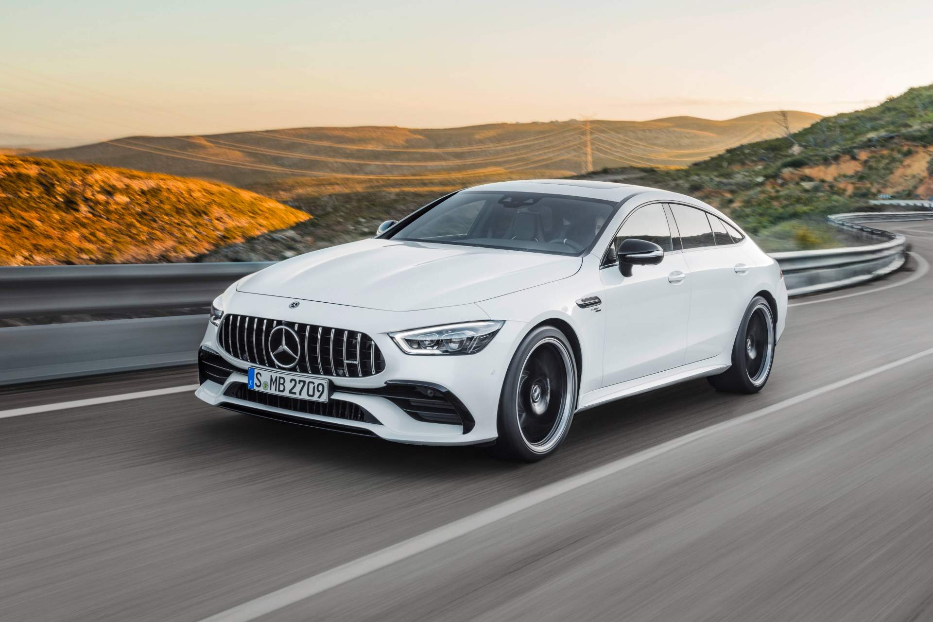 Mercedes-AMG GT 53 4MATIC+ 4-Türer CoupéMercedes-AMG GT 53 4MATIC+ 4-Door Coupé The Most “Affordable” Mercedes-AMG GT 4-Door Costs €95,260