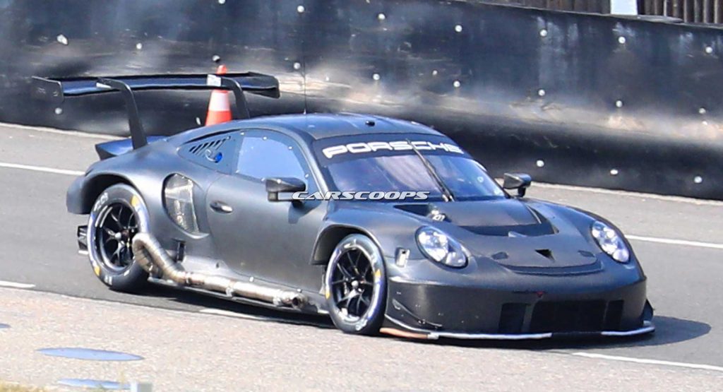  Rivals Beware, Porsche’s Working On A New 911 RSR