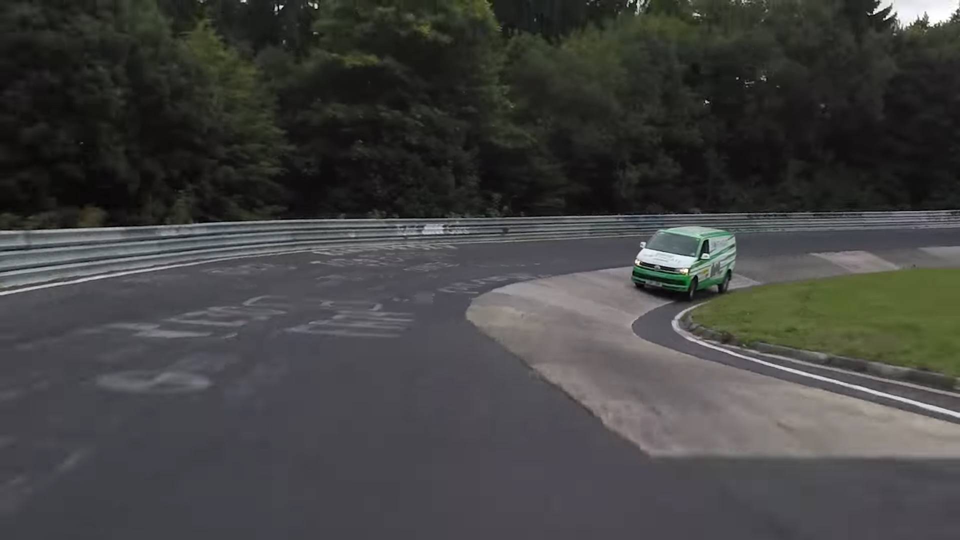 VW-Transporter-T6-Nurburgring-record-3 All Hail The New Van King Of The Nürburgring, The Stock VW Transporter