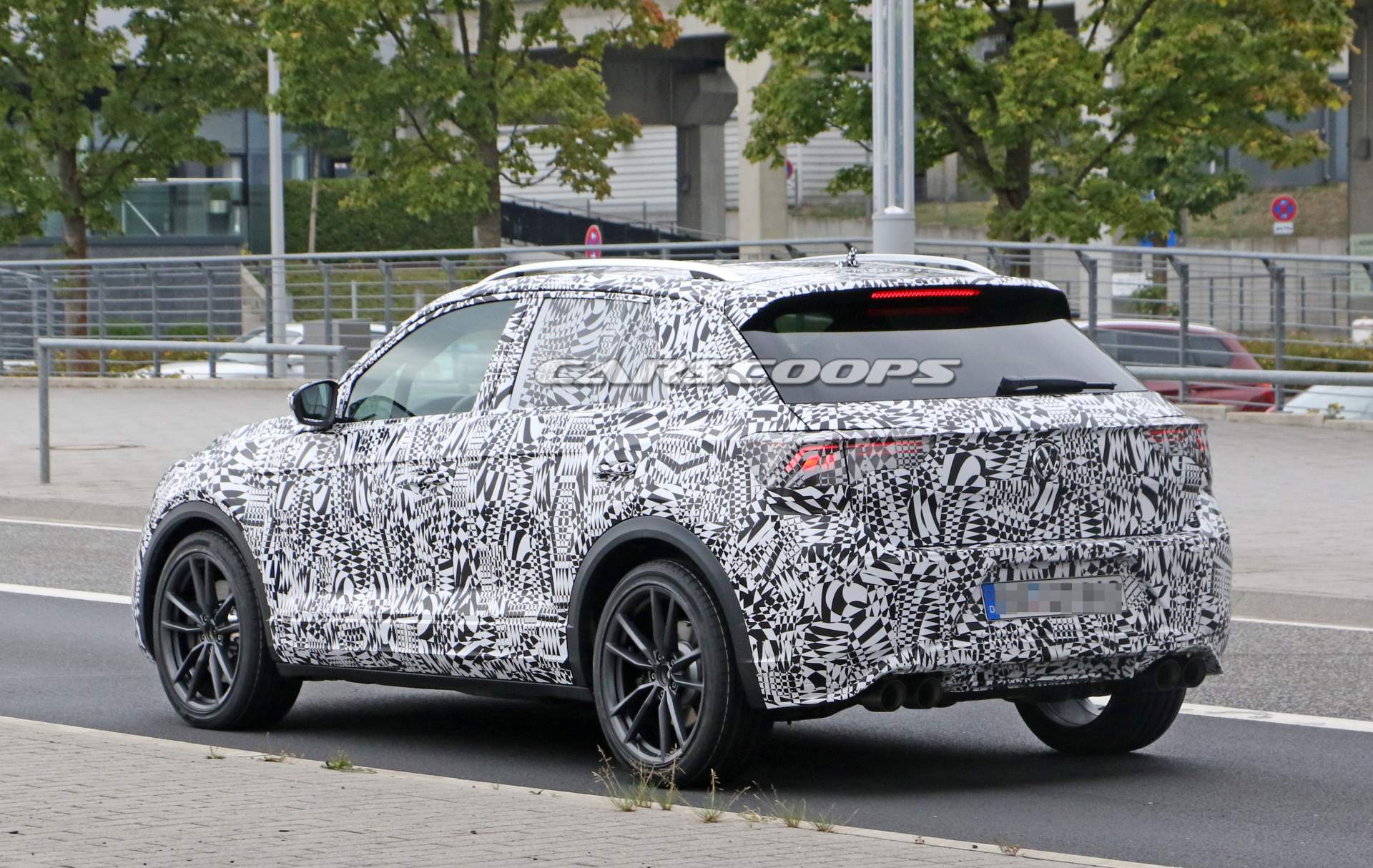 VW-T-Roc-R-spy-shots-10 VW T-Roc R Parades Final Production Body At The Nürburgring