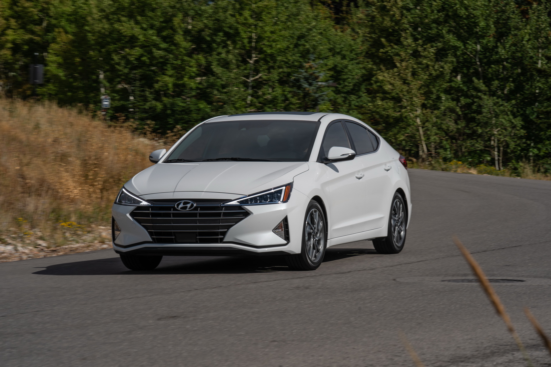 2019-Hyundai-Elantra-18 Updated 2019 Hyundai Elantra Goes On Sale, Priced From $17,985