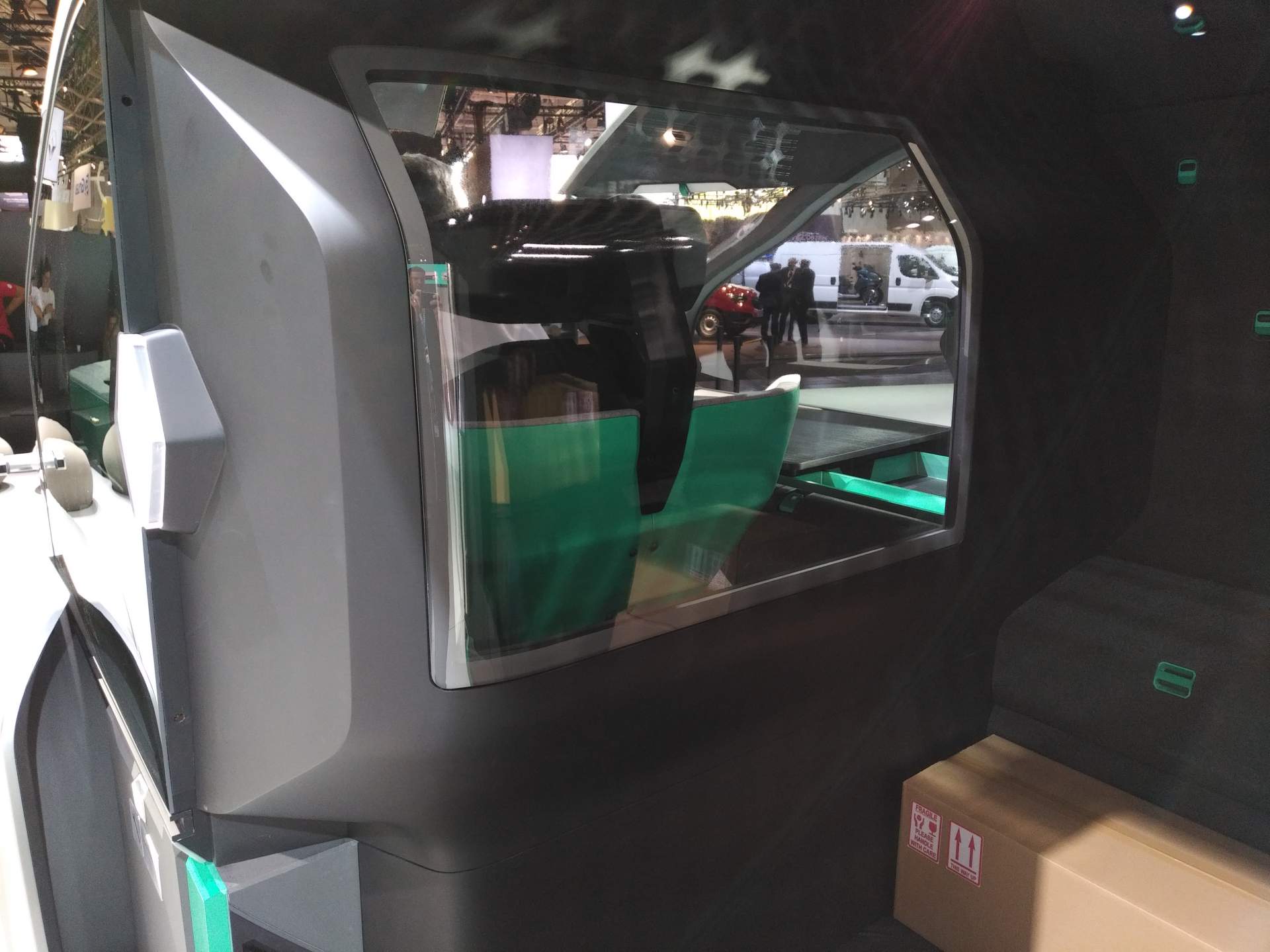 Renault-EZ-Pro-Concept-at-2018-IAA-Hannover-12 Renault EZ-Pro Concept Envisions Autonomous Last-Mile Delivery Vehicle (Live Images)