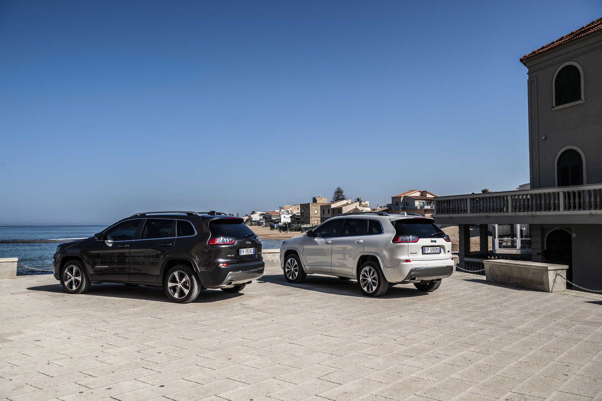 New Jeep Cherokee 2019-80 Europe’s 2019 Jeep Cherokee Gains New 150 PS 2.2L Diesel