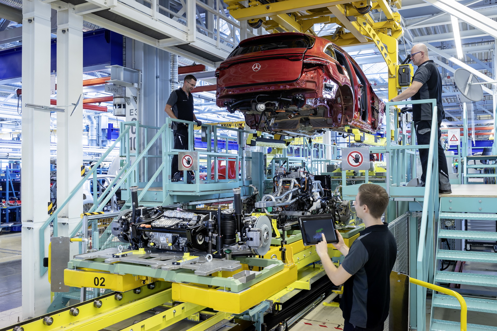 Mercedes-EQC-35 Mercedes Takes It Slow With EQC Production To Iron Out Any Teething Problems