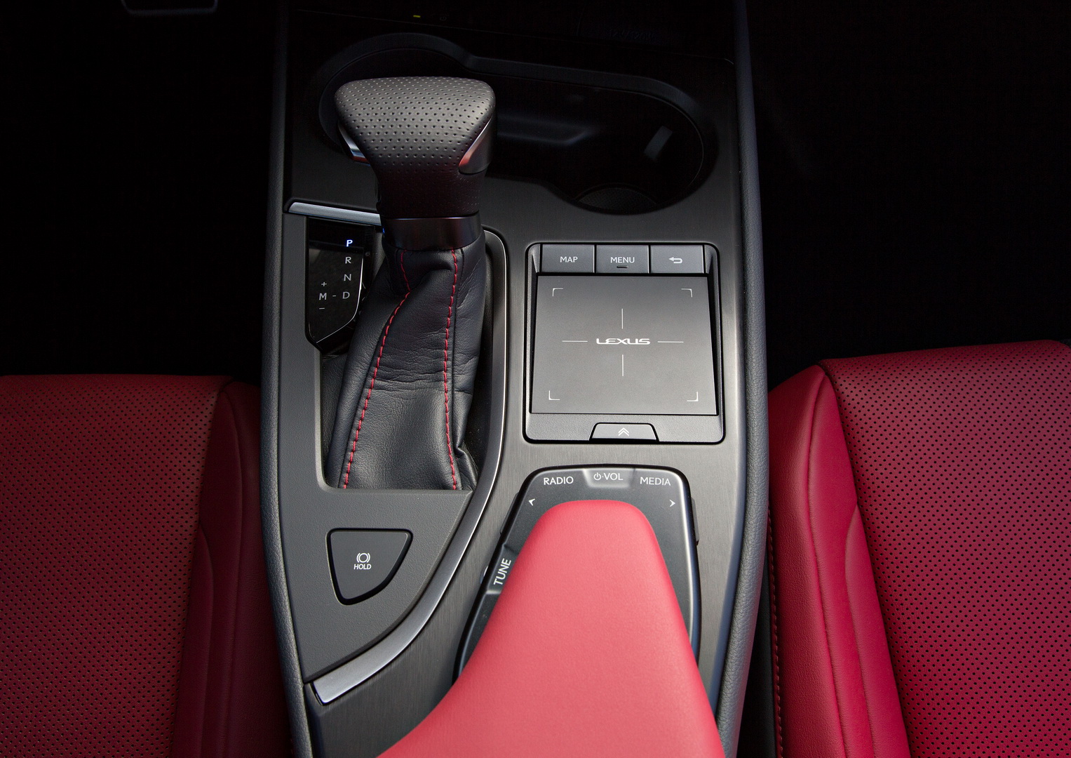 2019-lexus-ux-29 2019 Lexus UX Priced From $32,000, Sales Commence In December