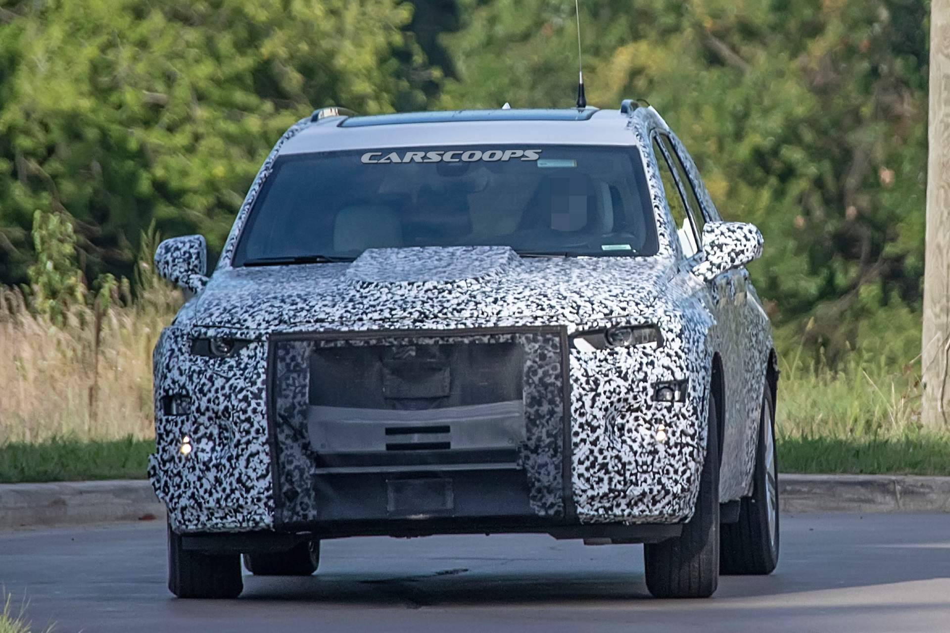 2020-Cadillac-XT6-spy-shots-1 2020 Cadillac Escalade Will Be “Evolutionary, Not Revolutionary”