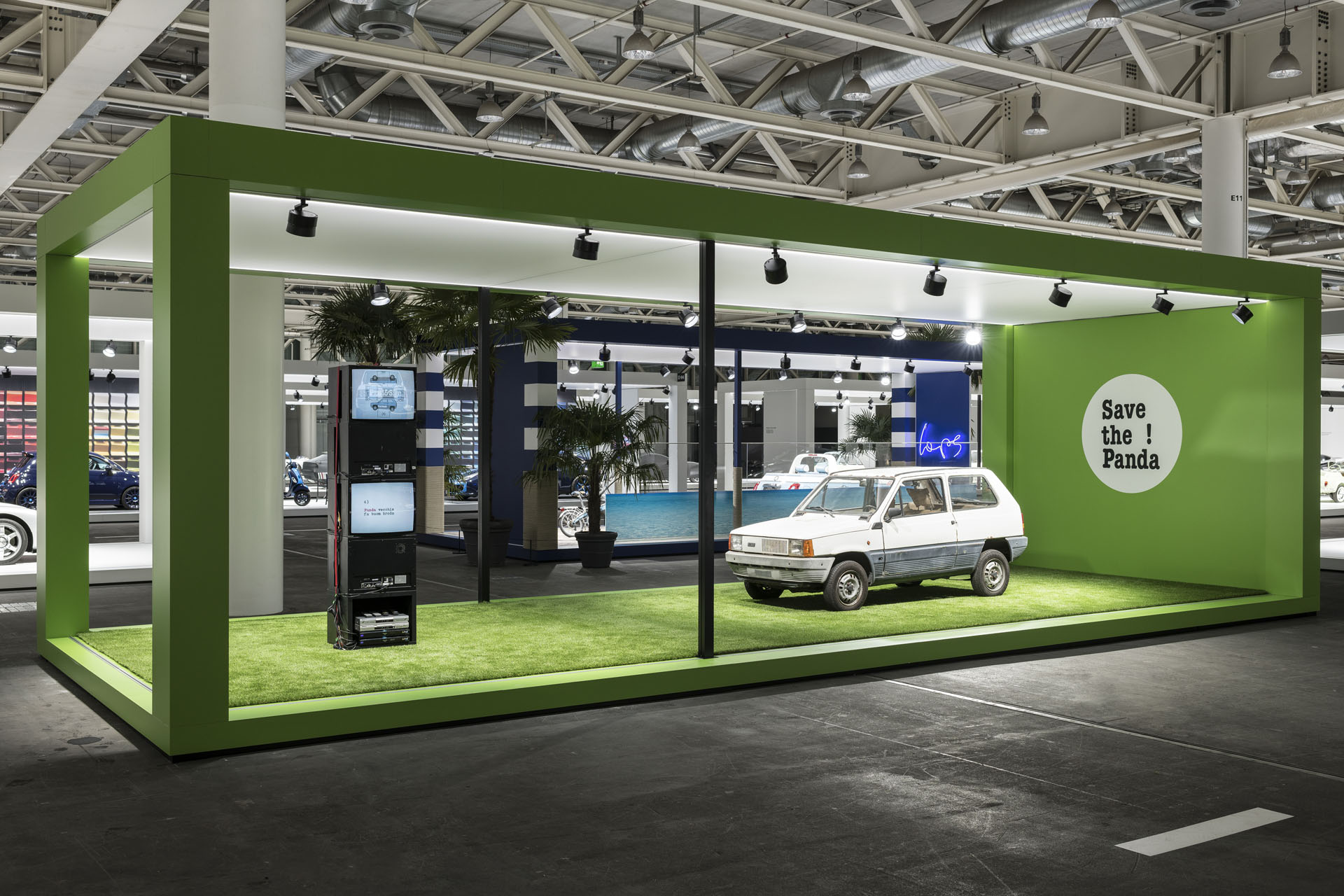 GBB_2018-Fiat_Panda-_Grand_Basel_2921-klein_HiRes-1 copy Tesla Roadster Resurfaces In White At Grand Basel