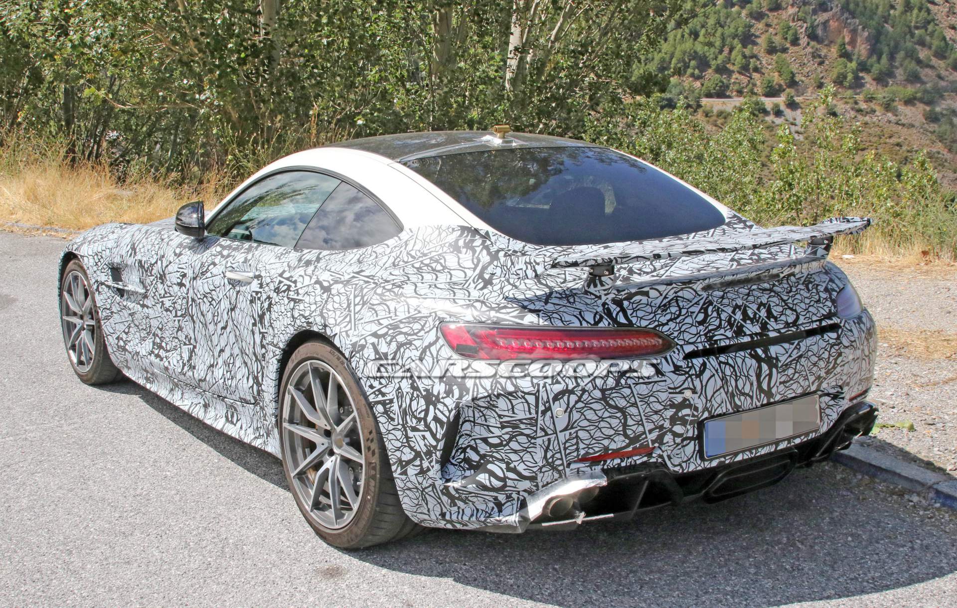 Mercedes-AMG-GT-R-prototype-spy-shots-4 Louder Mercedes-AMG GT R Prototype Spied With New Exhausts, What Is It?