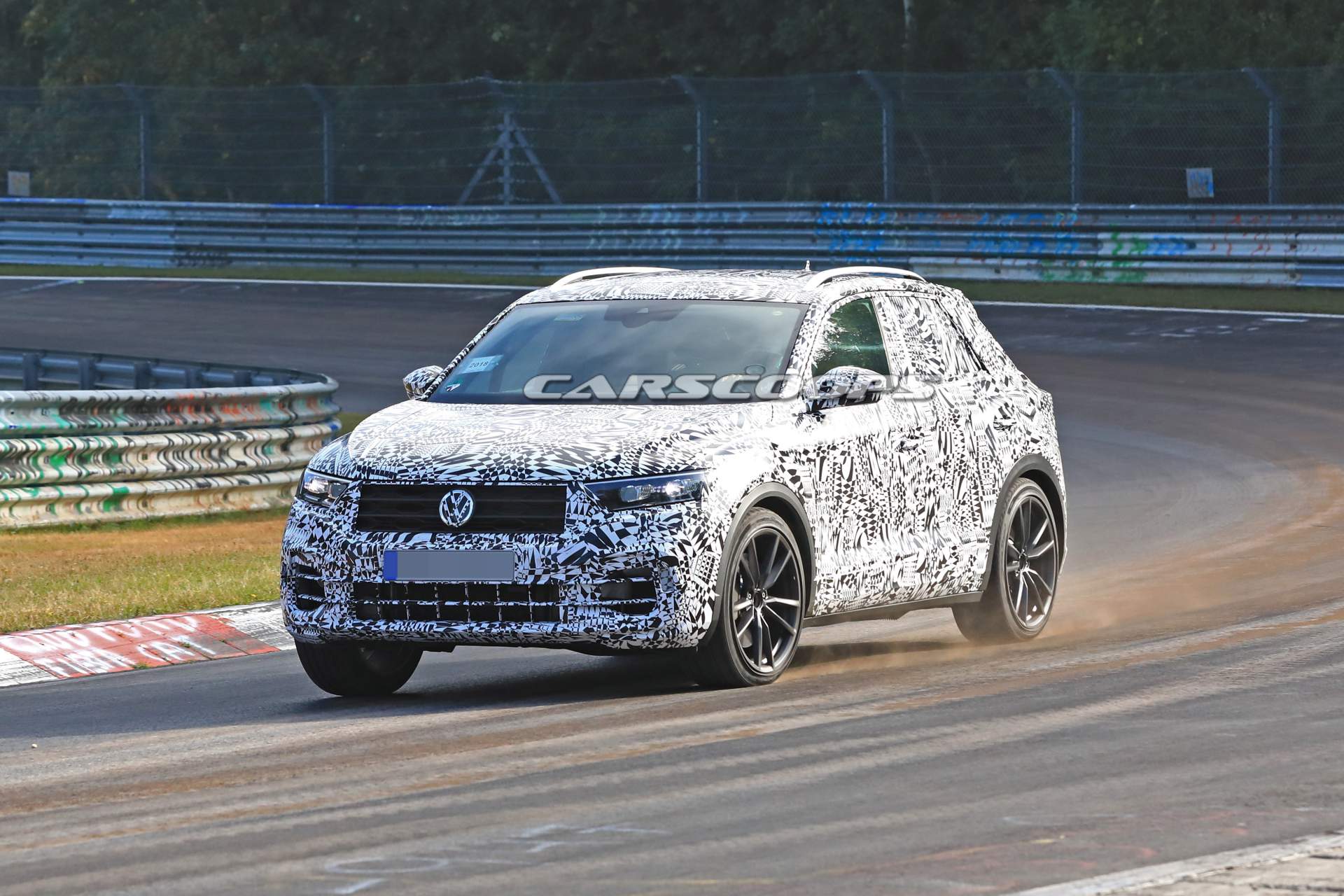 VW-T-Roc-R-spy-shots-36 VW T-Roc R Hot SUV Previewed As 300HP Near-Production Concept